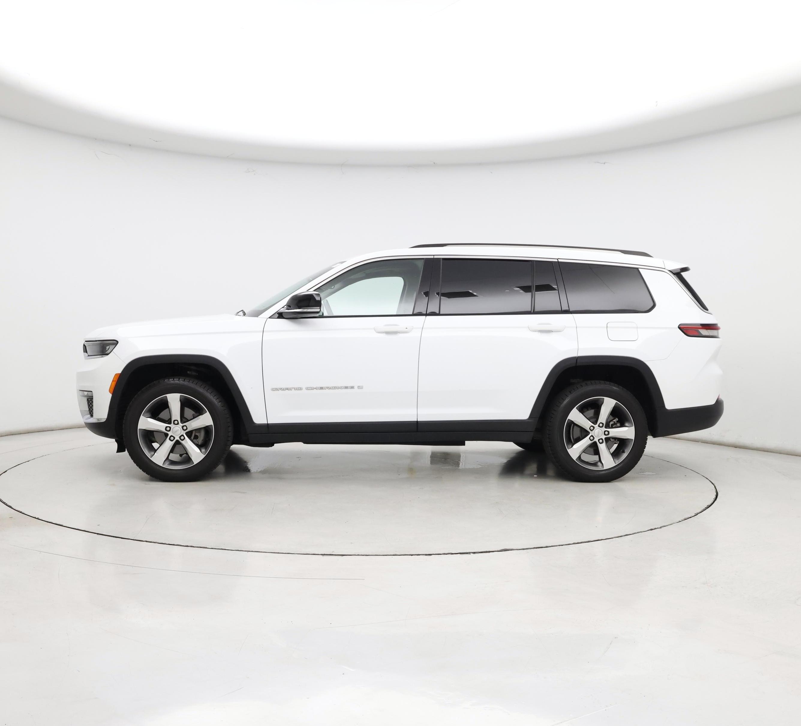 Thumbnail: 2022 Jeep Grand Cherokee L - 3