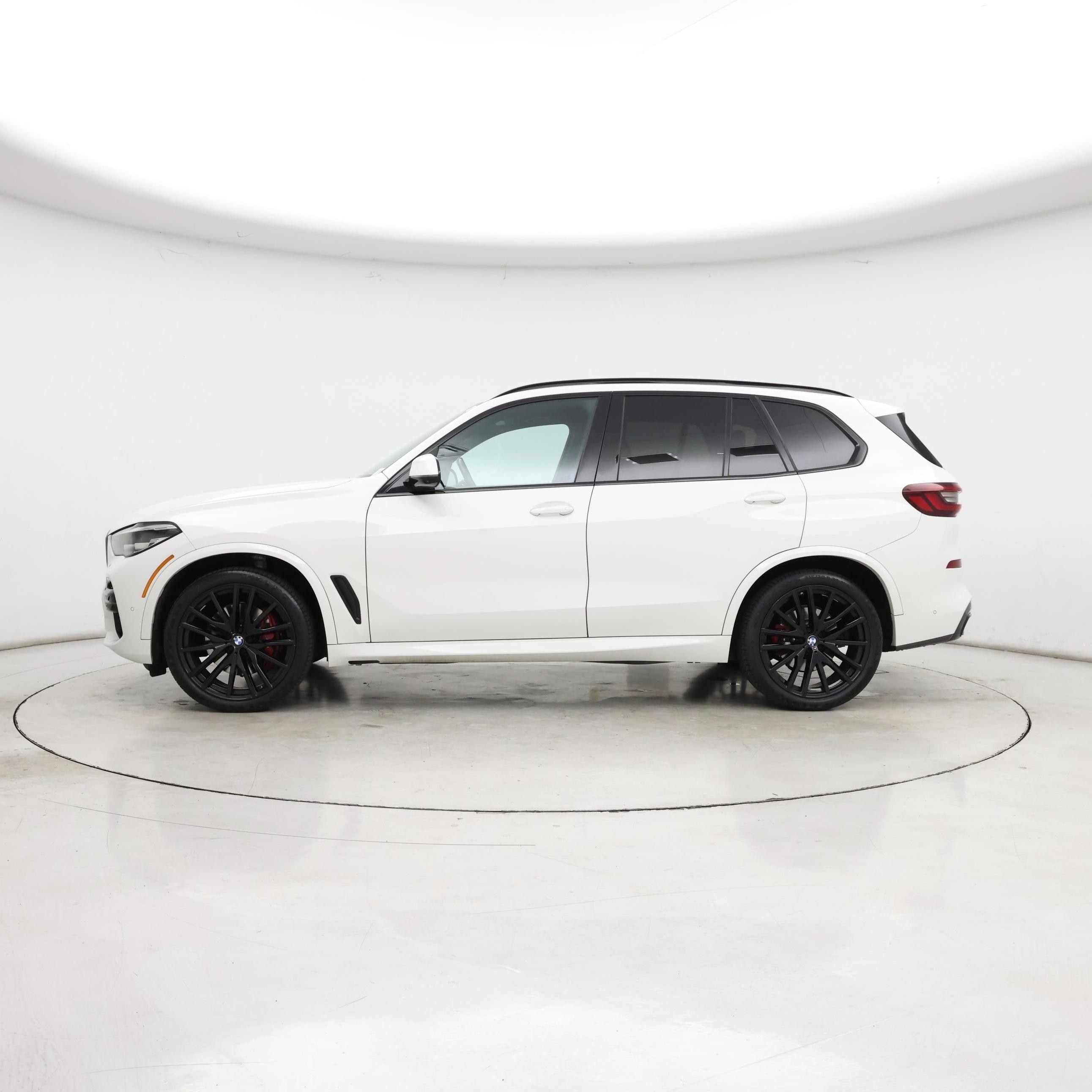 Thumbnail: 2023 BMW X5 - 3