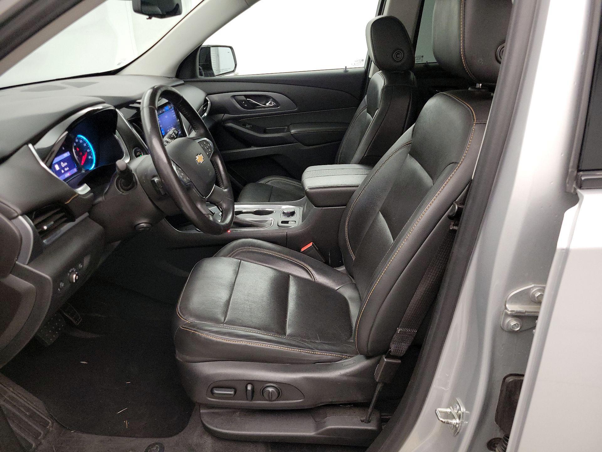 Thumbnail: 2020 Chevrolet Traverse - 11
