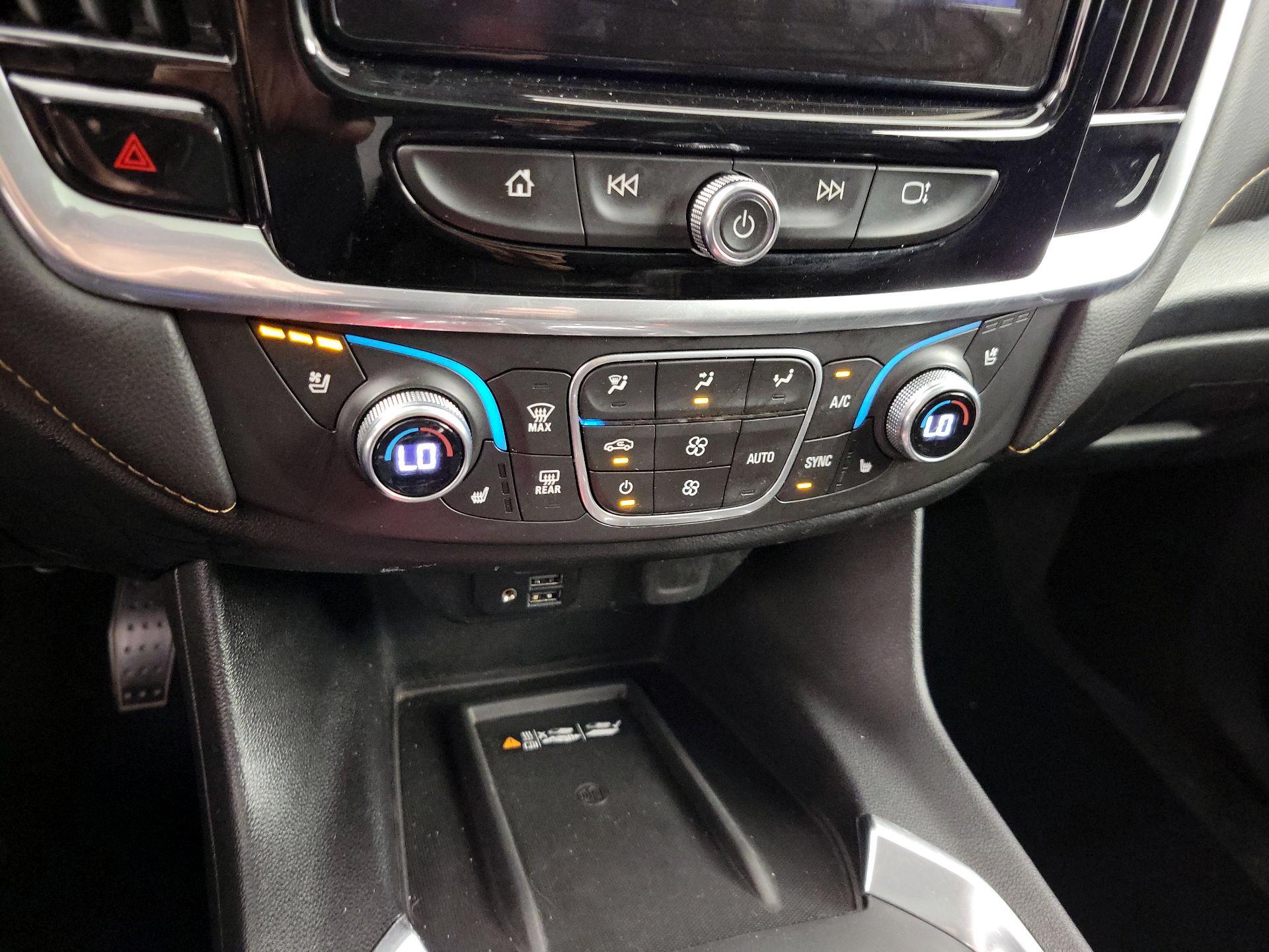 Thumbnail: 2020 Chevrolet Traverse - 16