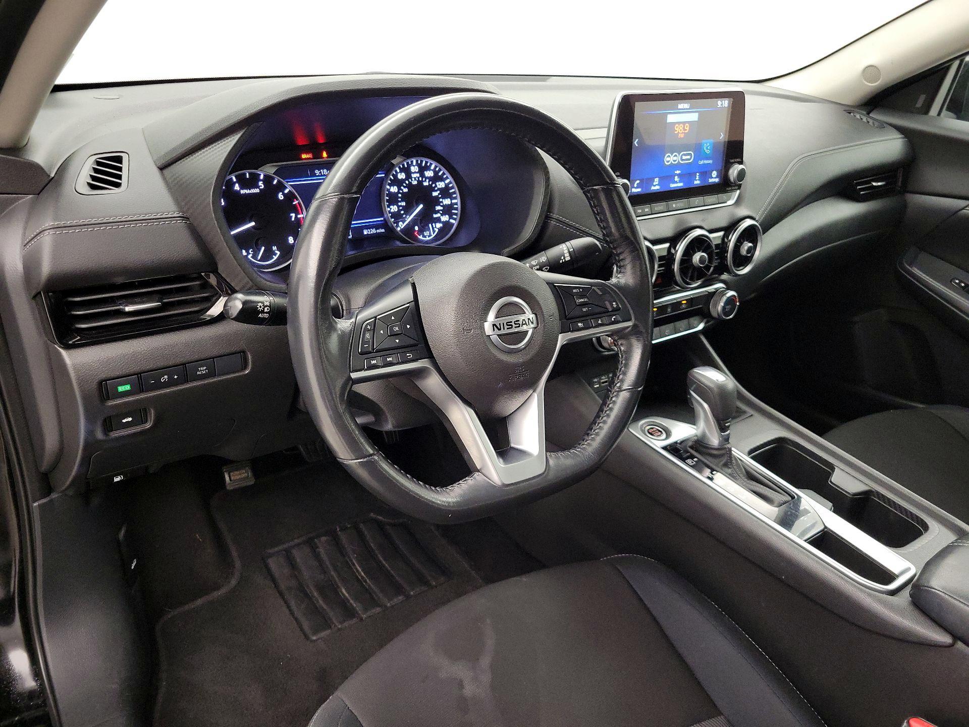 Thumbnail: 2022 Nissan Sentra - 9