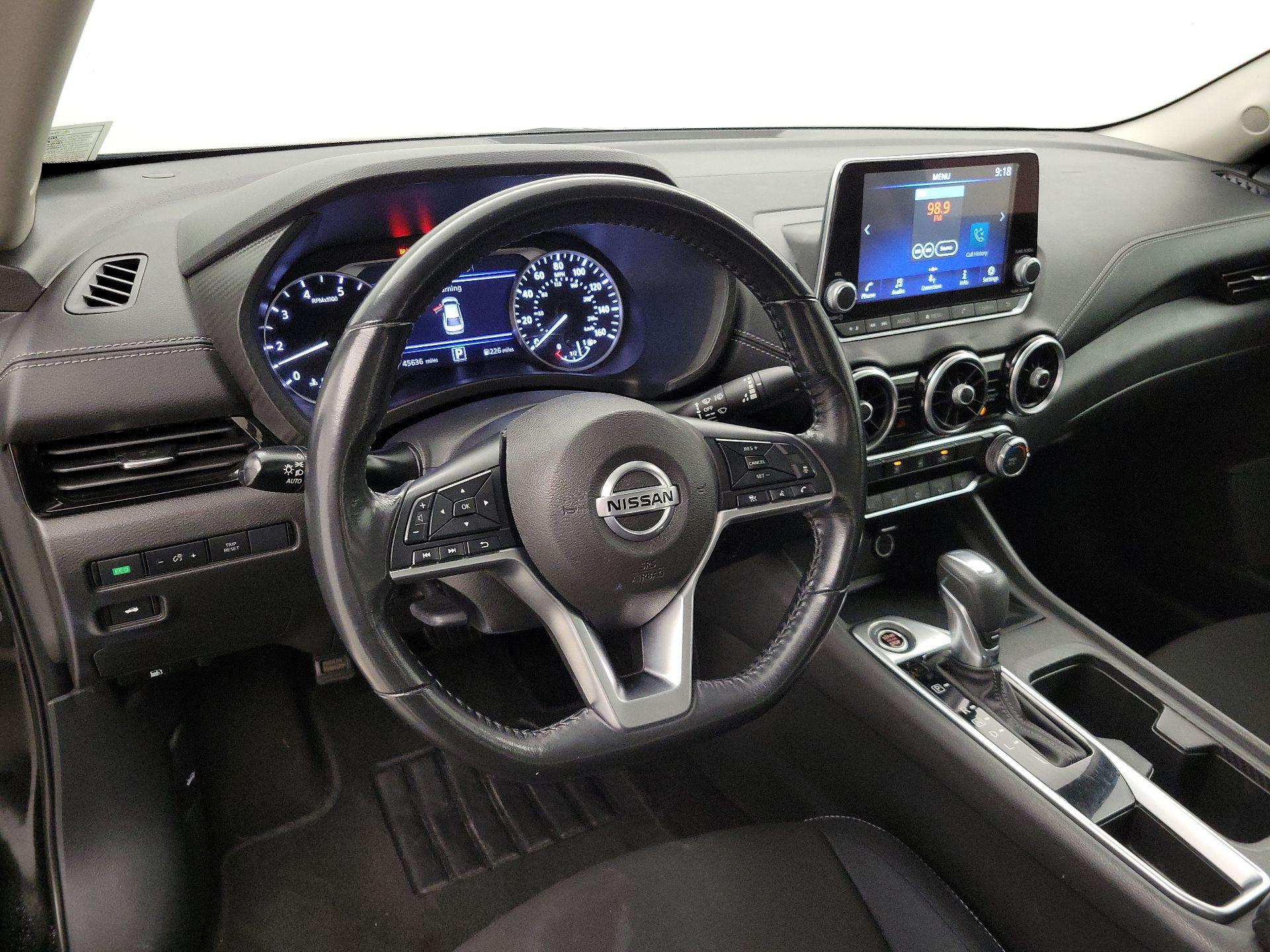 Thumbnail: 2022 Nissan Sentra - 10