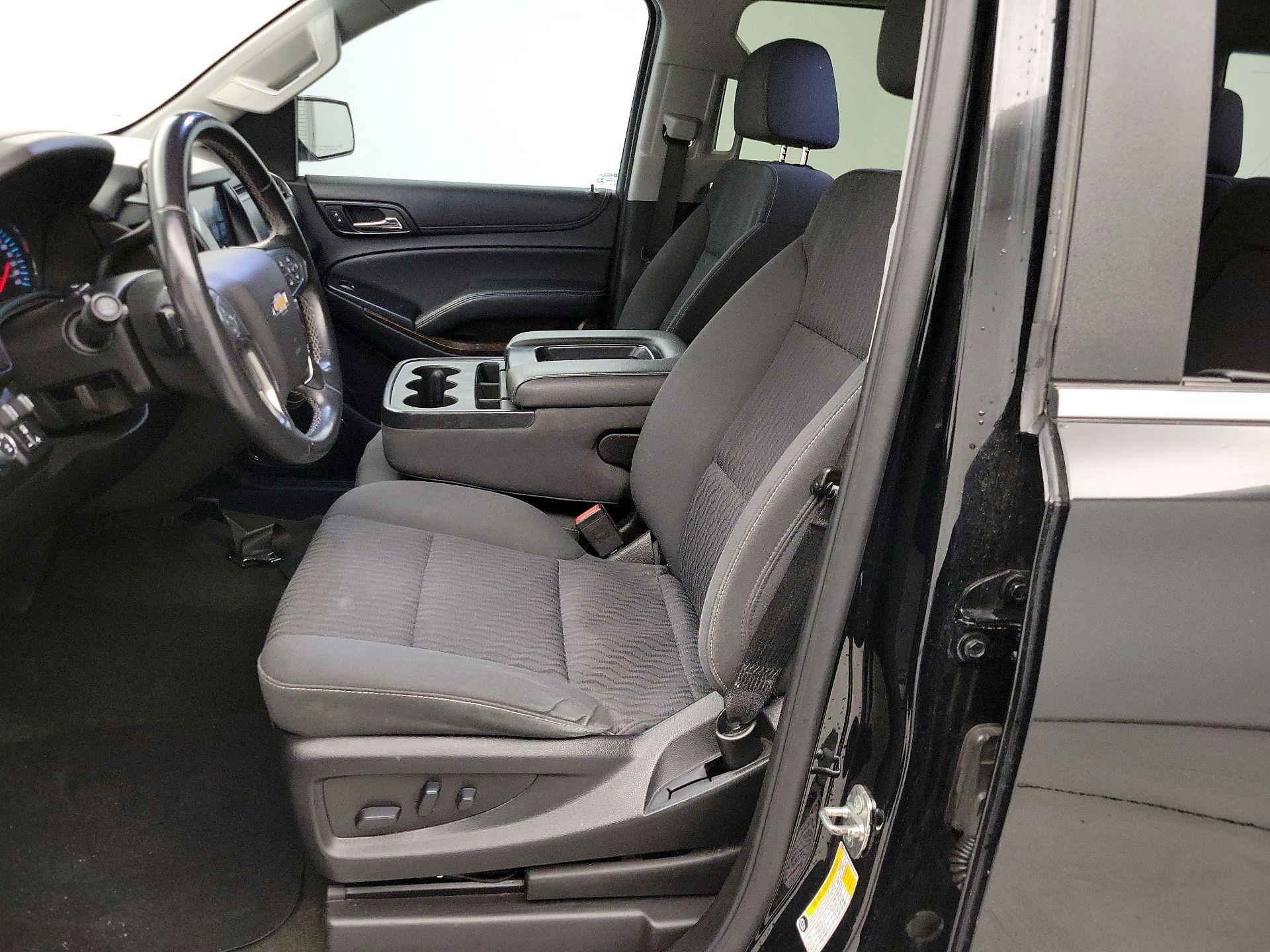 Thumbnail: 2018 Chevrolet Tahoe - 11