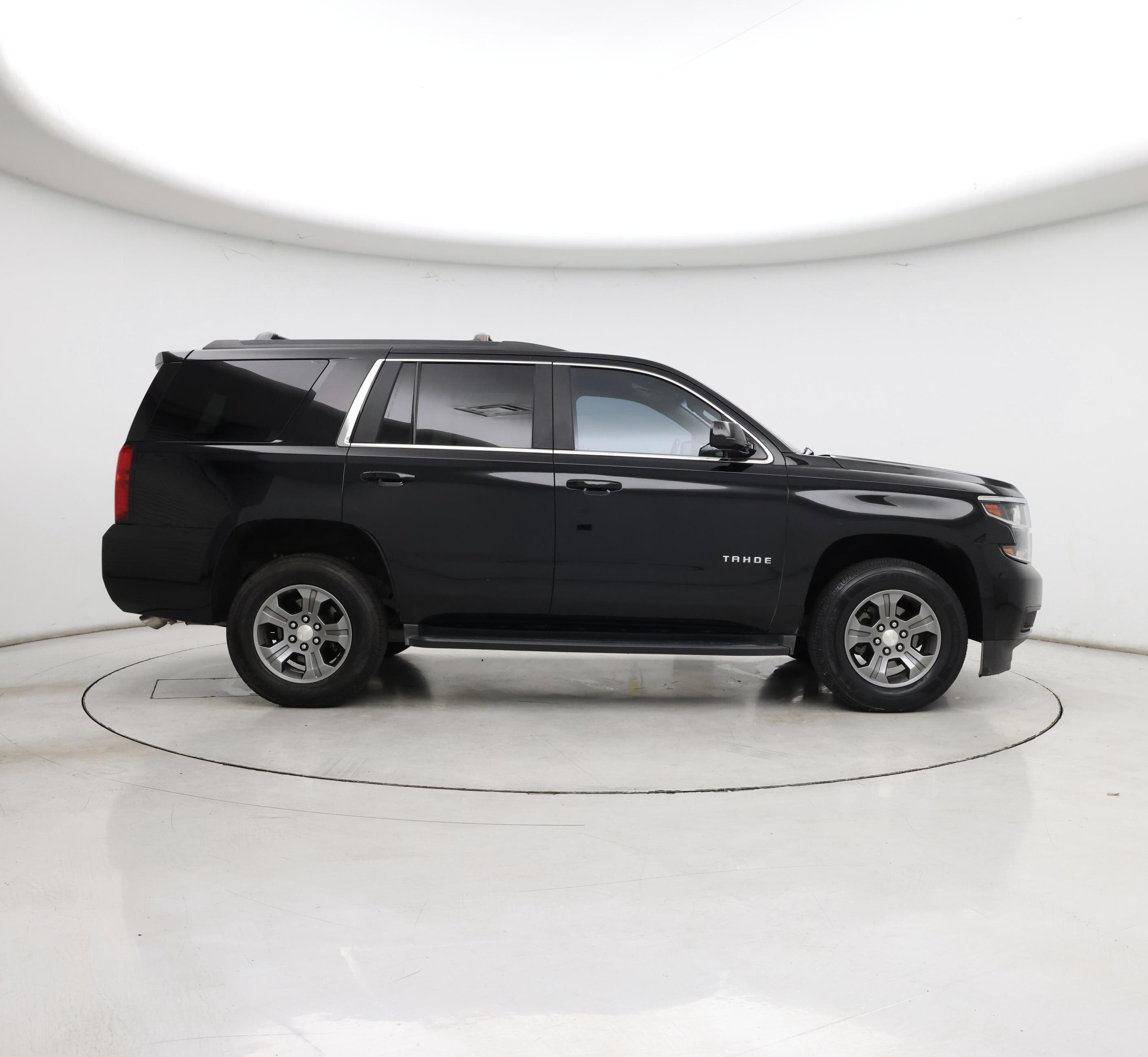 Thumbnail: 2018 Chevrolet Tahoe - 7
