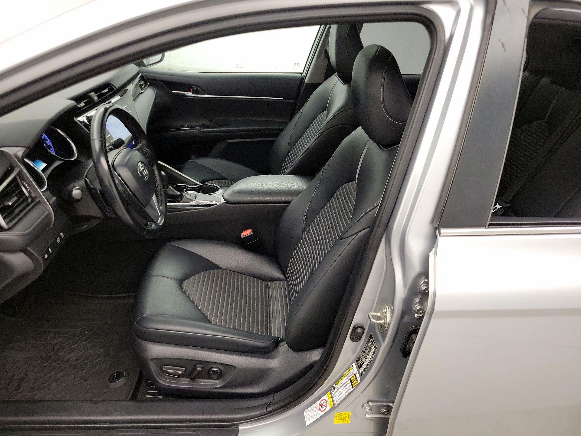 Thumbnail: 2019 Toyota Camry - 11