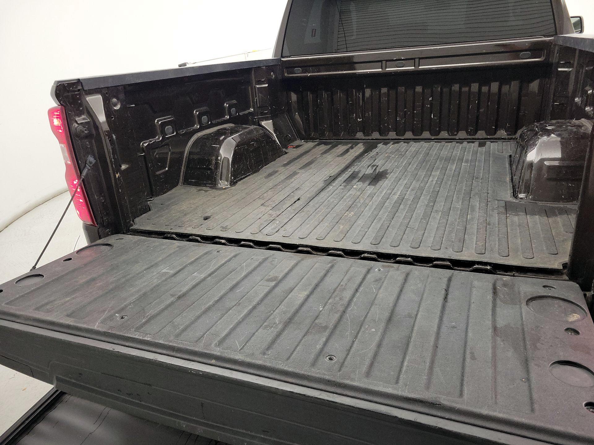 Thumbnail: 2020 Chevrolet Silverado 1500 - 20