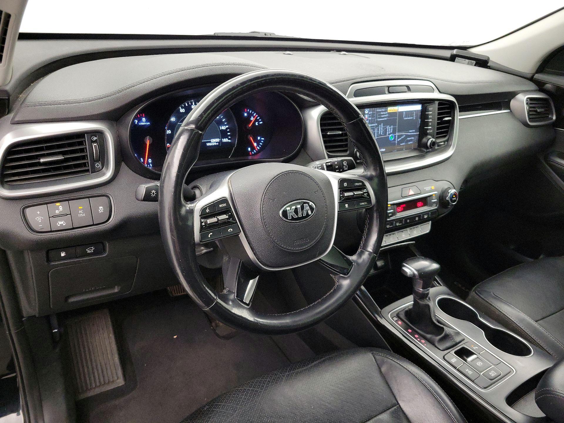 Thumbnail: 2019 Kia Sorento - 9