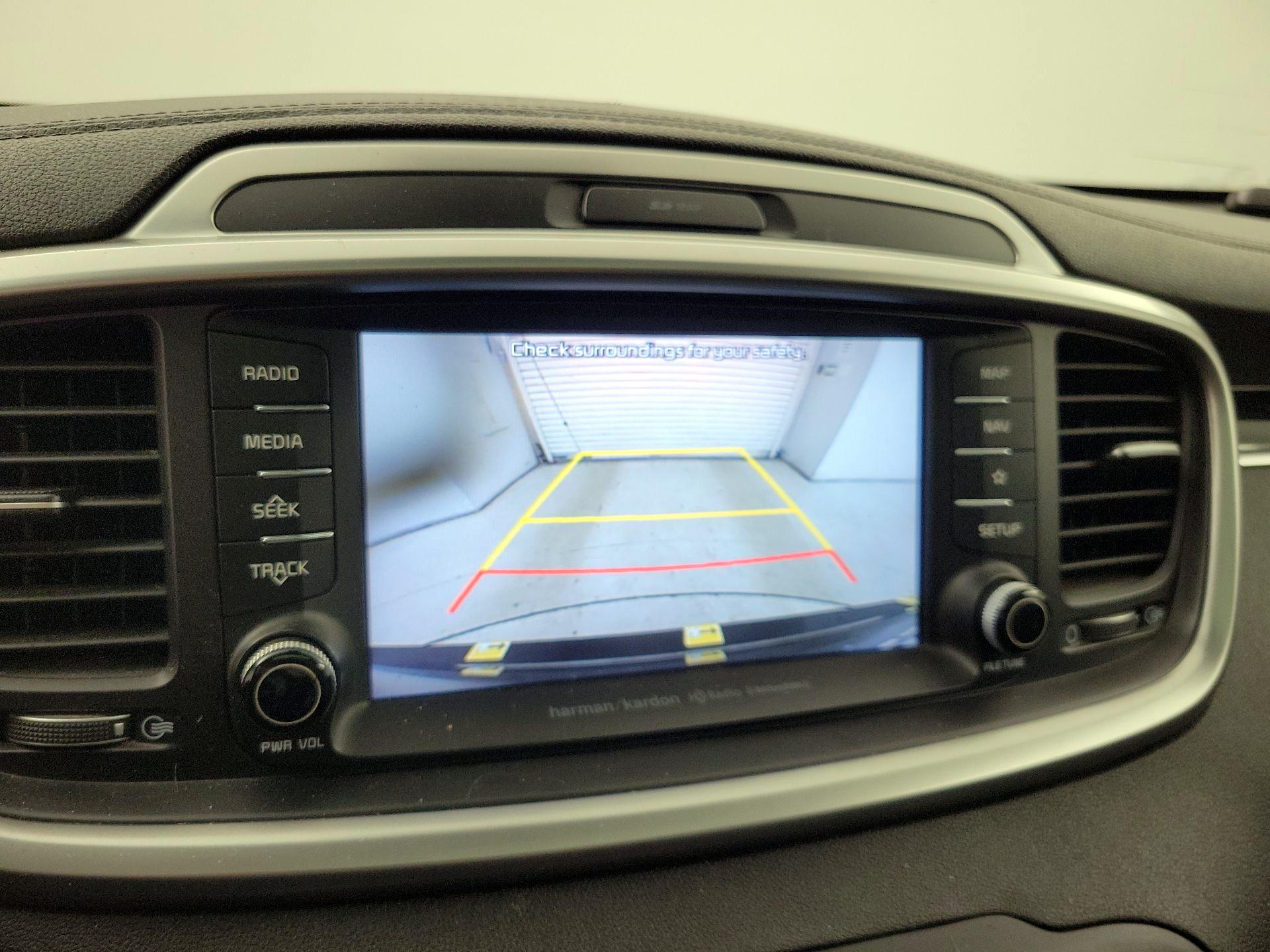 Thumbnail: 2019 Kia Sorento - 15