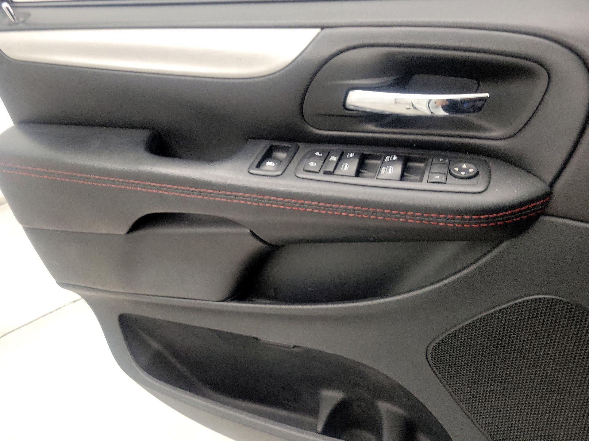 Thumbnail: 2017 Dodge Grand Caravan - 12