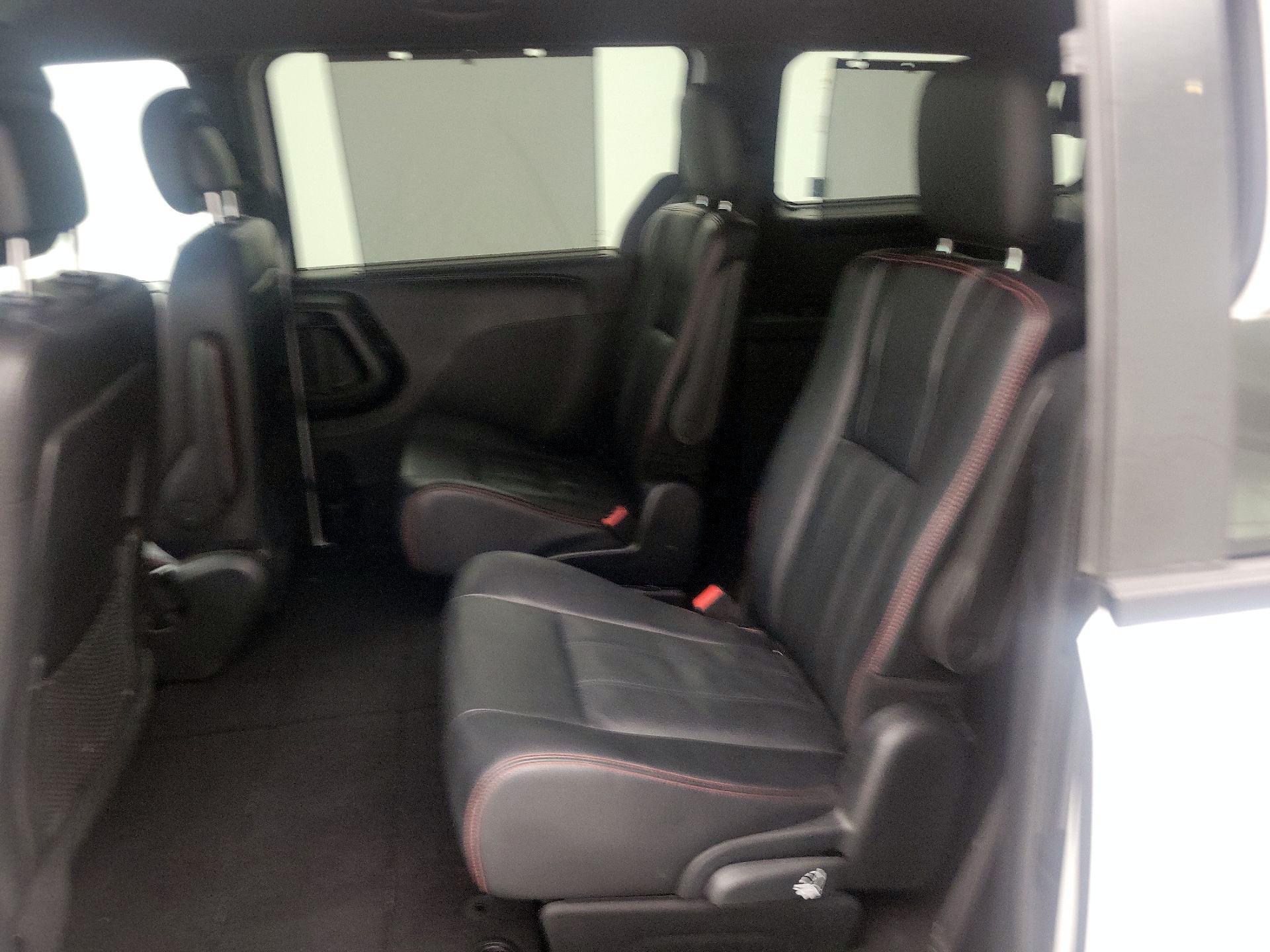 Thumbnail: 2017 Dodge Grand Caravan - 20