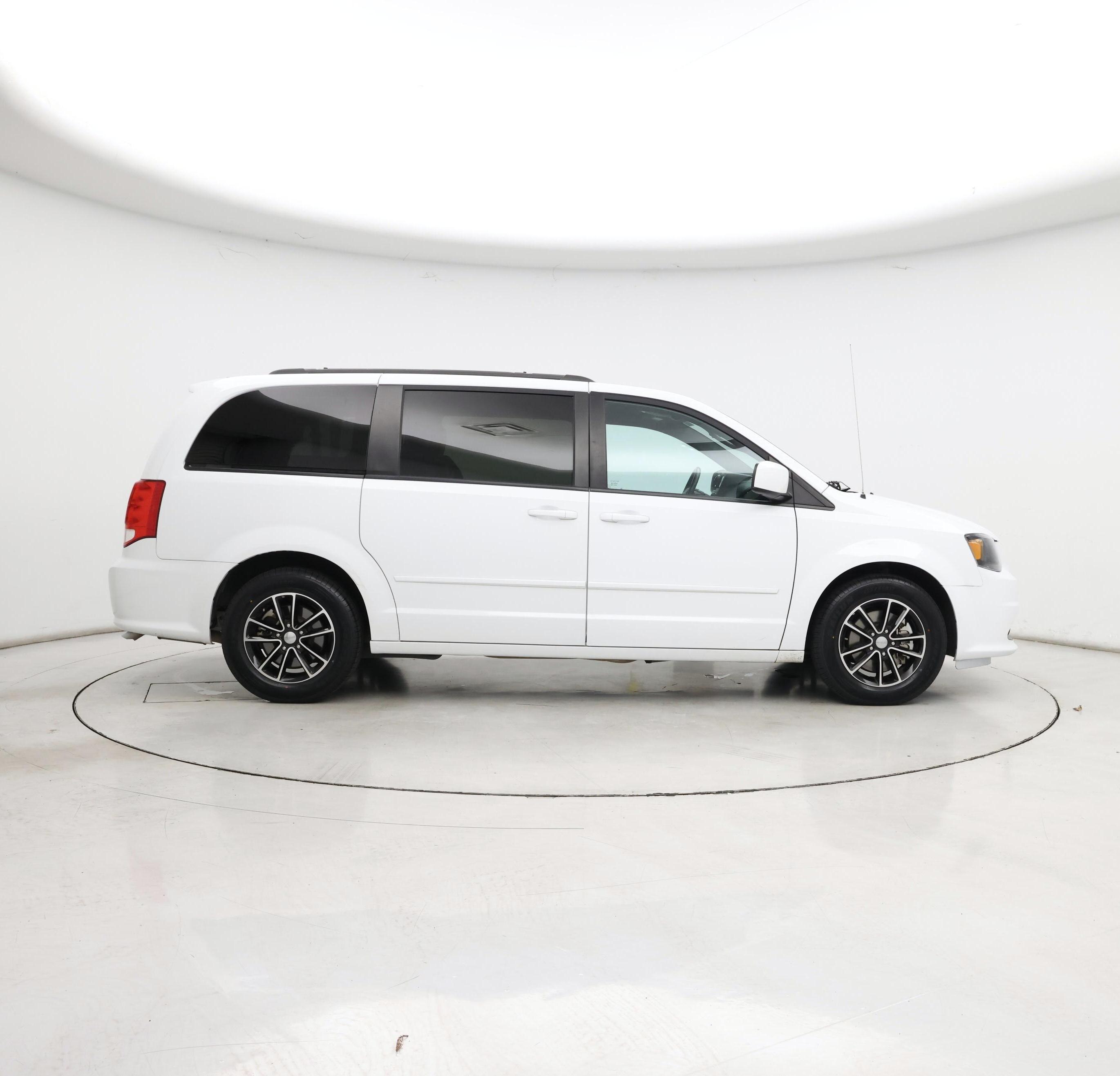 Thumbnail: 2017 Dodge Grand Caravan - 7