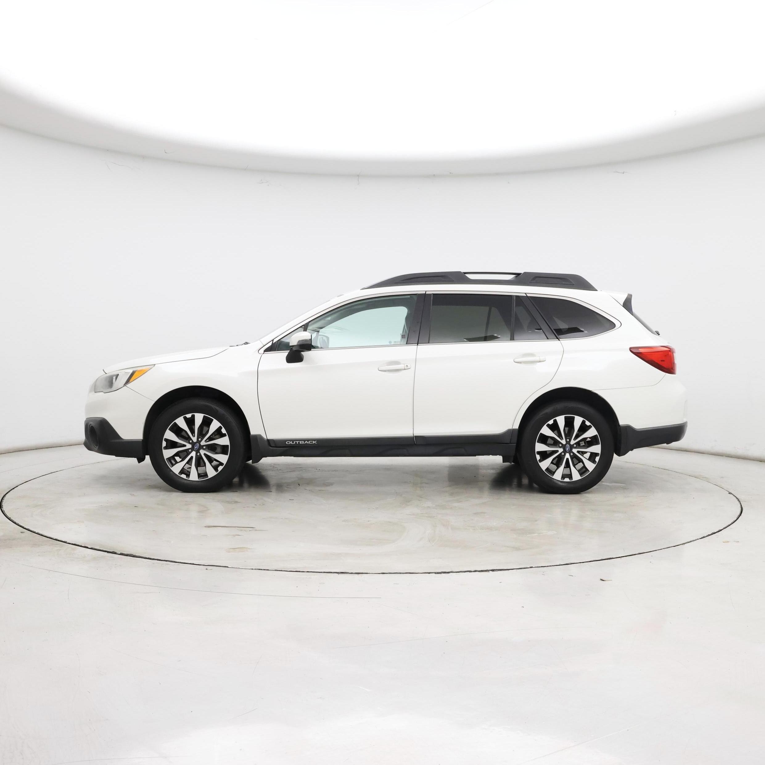 Thumbnail: 2017 Subaru Outback - 3