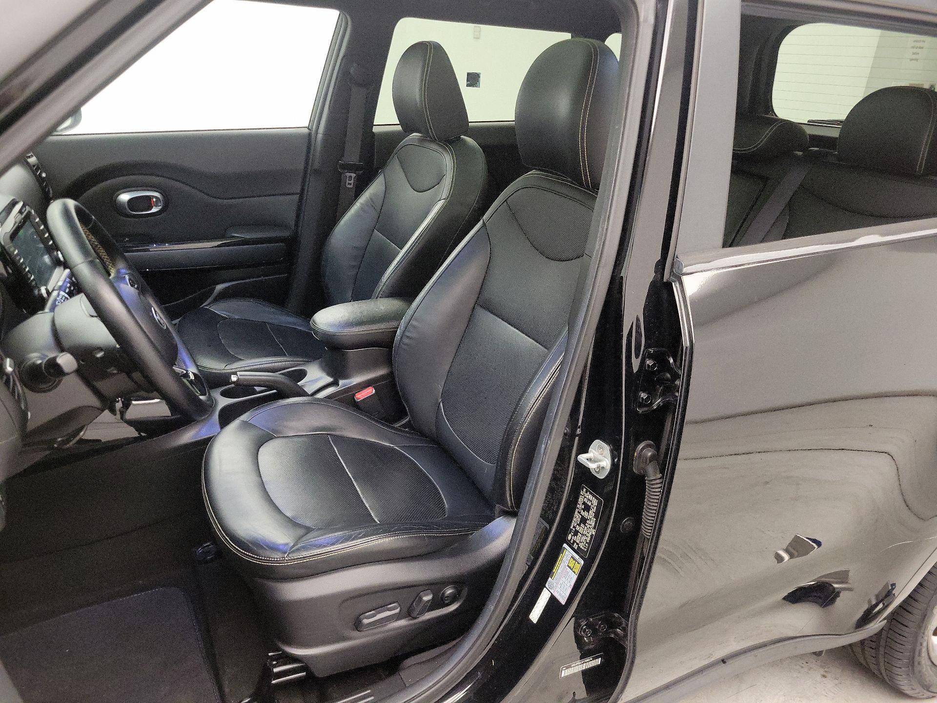 Thumbnail: 2015 Kia Soul - 11
