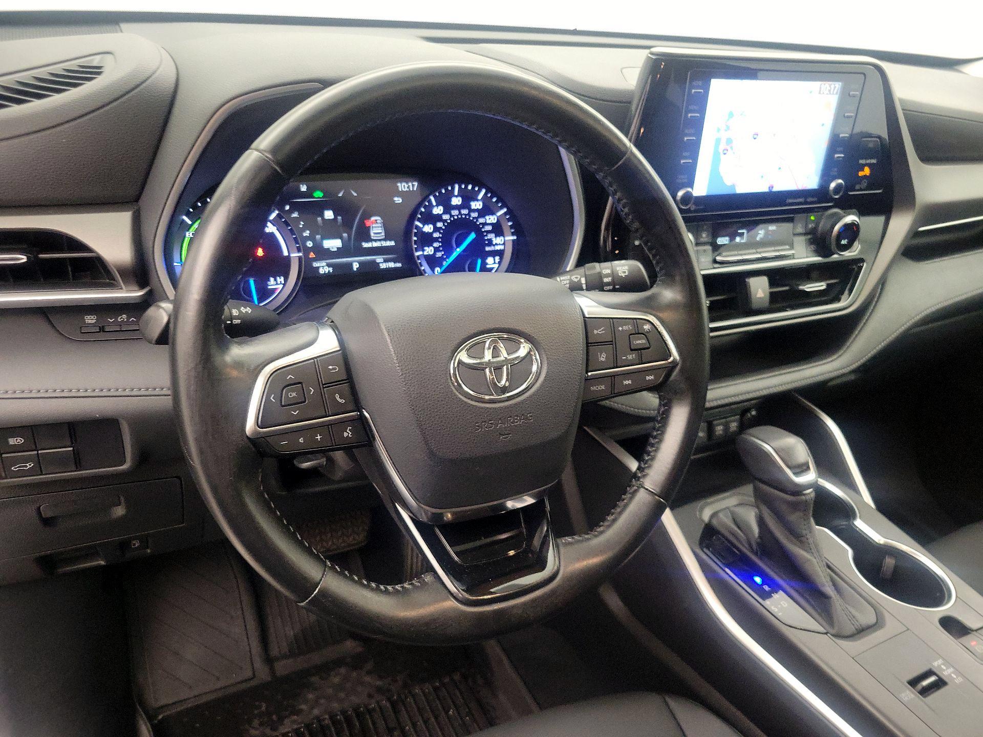 Thumbnail: 2020 Toyota Highlander - 10