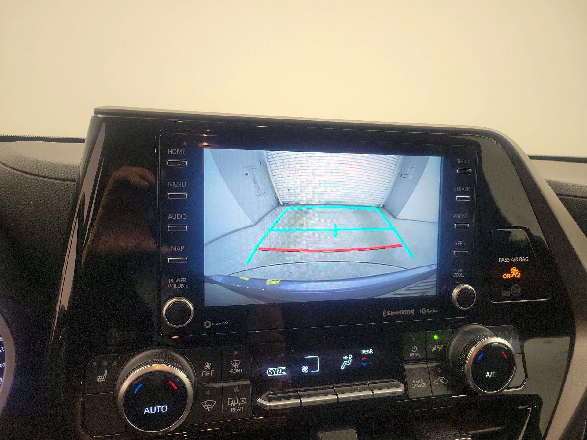 Thumbnail: 2020 Toyota Highlander - 15