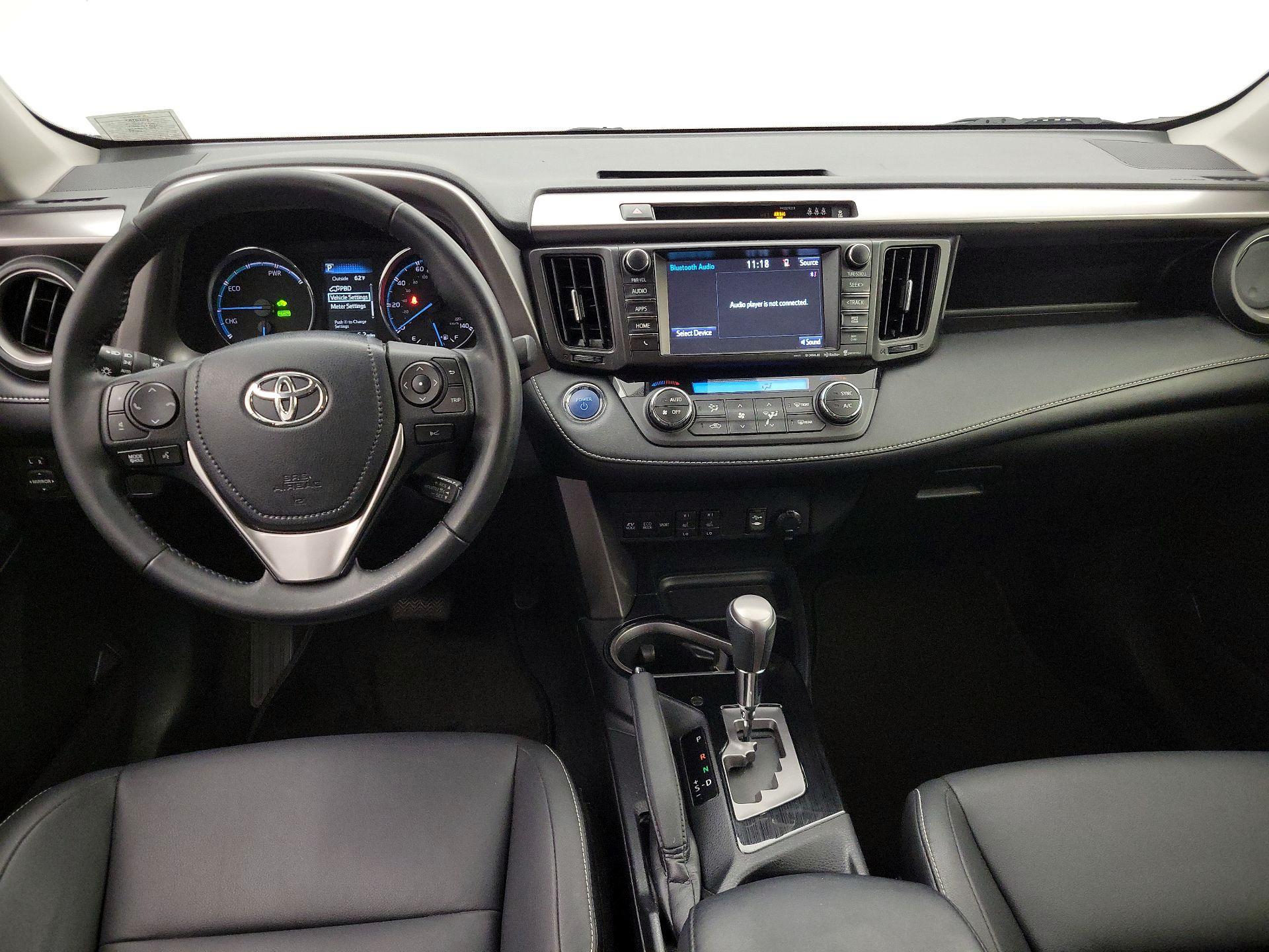 Thumbnail: 2017 Toyota RAV4 - 9