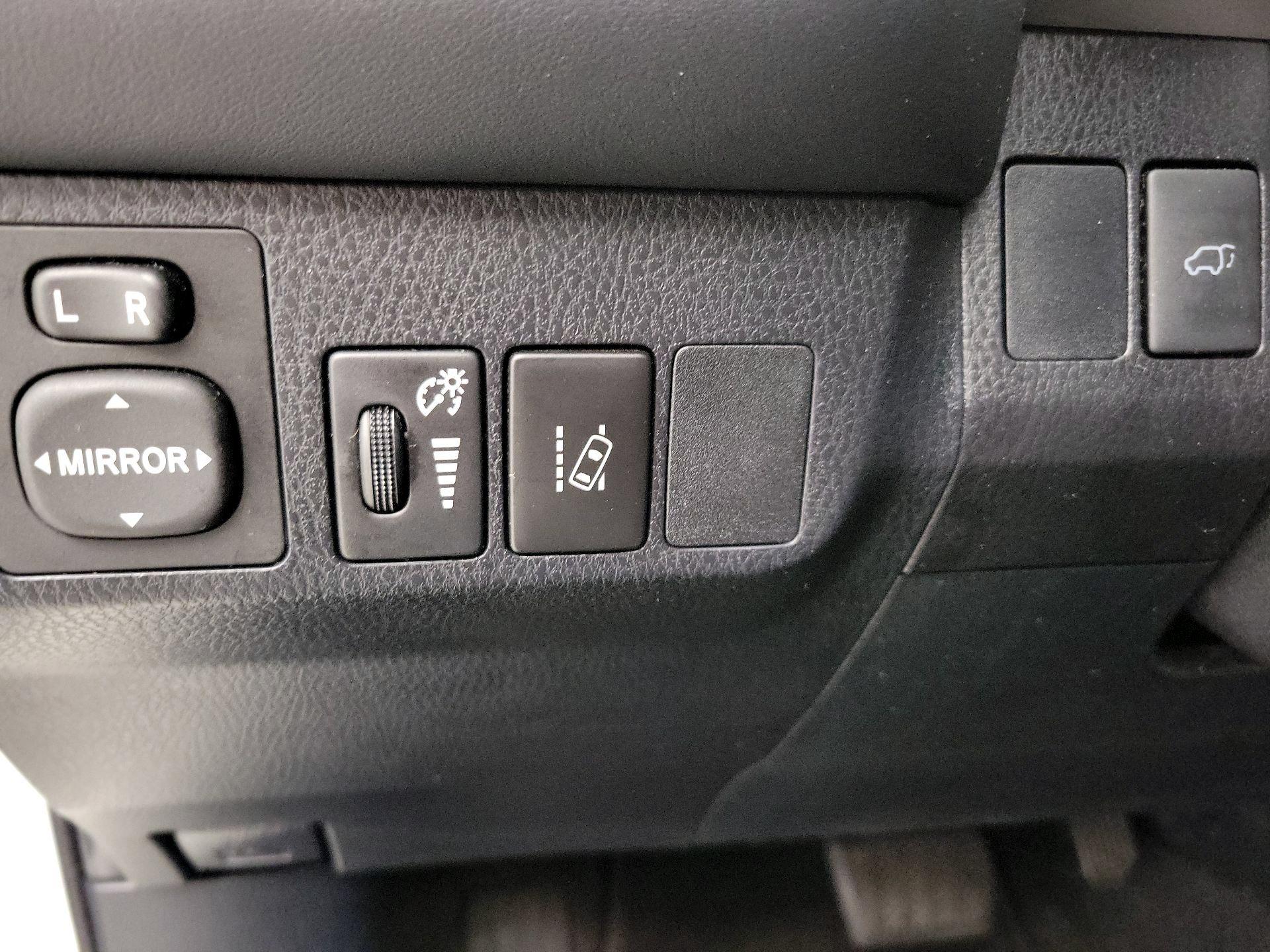 Thumbnail: 2017 Toyota RAV4 - 13