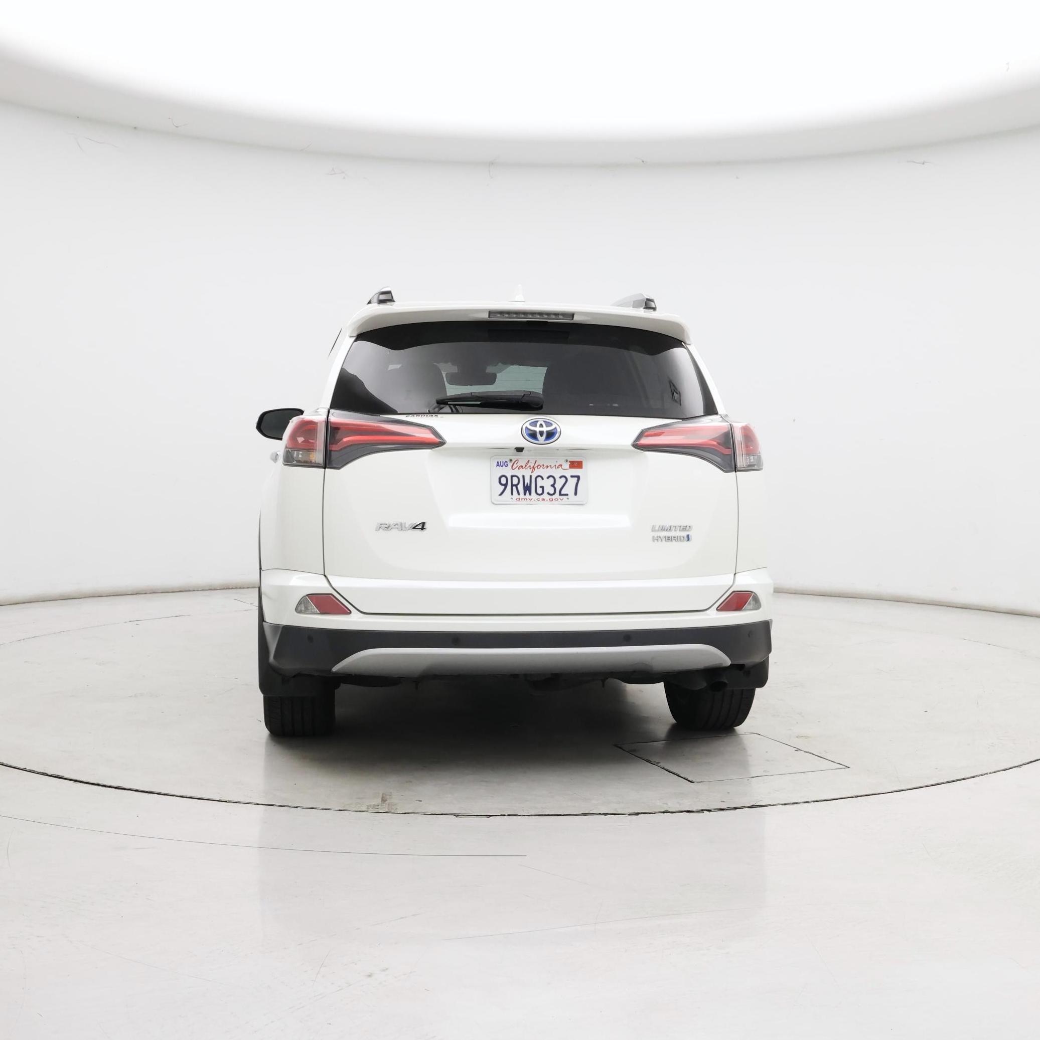 Thumbnail: 2017 Toyota RAV4 - 6