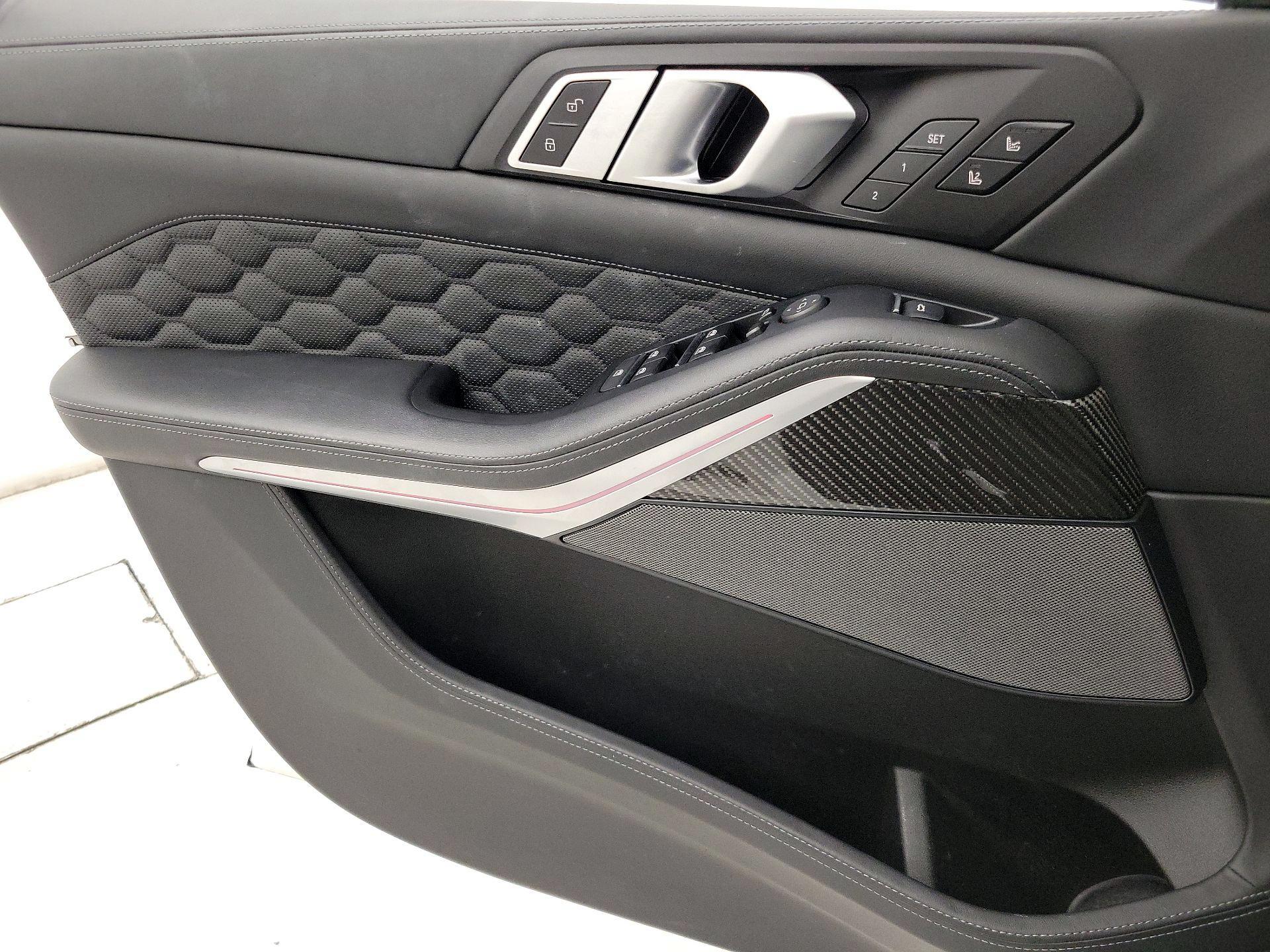 Thumbnail: 2021 BMW X5 - 12