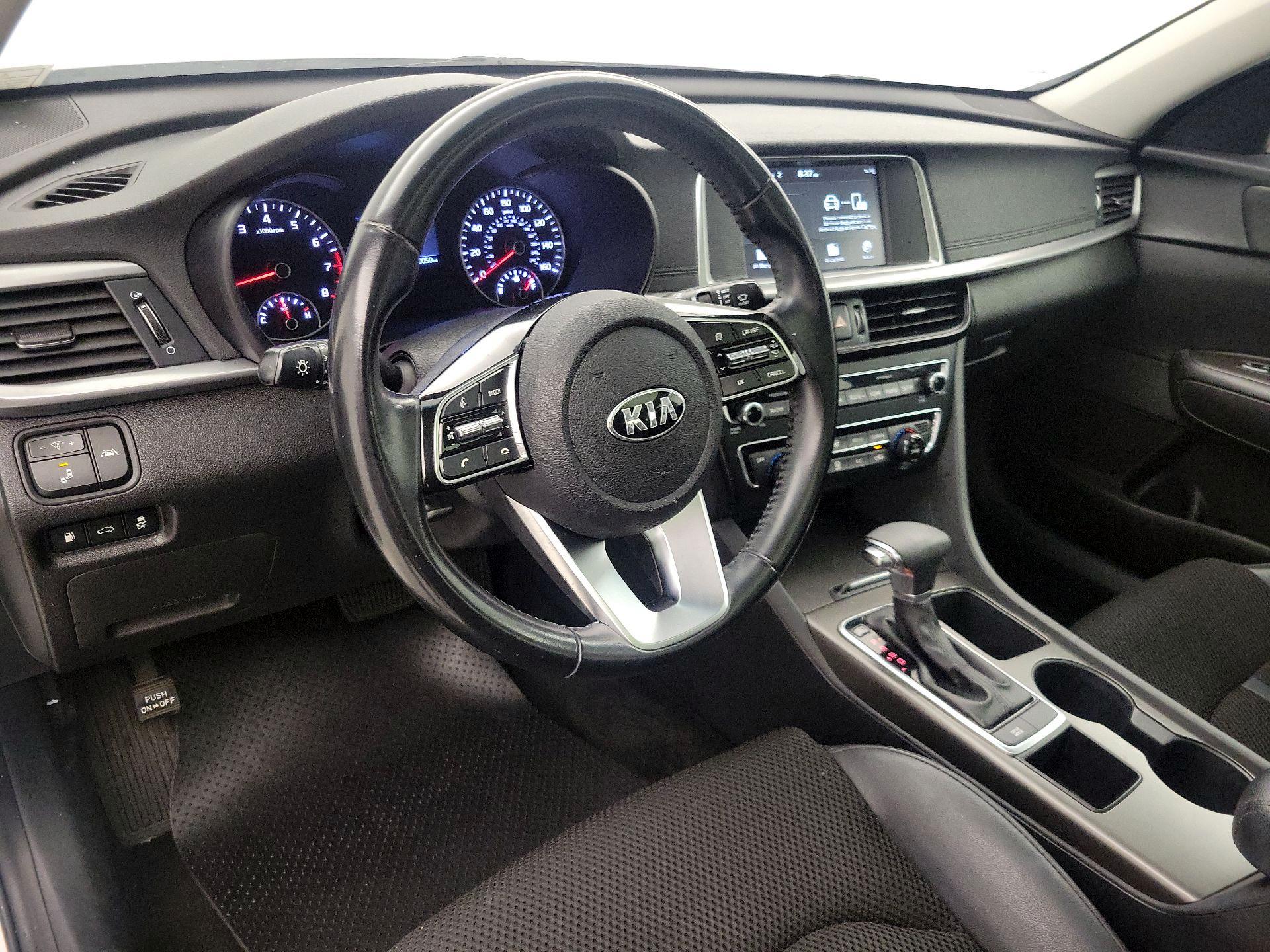 Thumbnail: 2019 Kia Optima - 9
