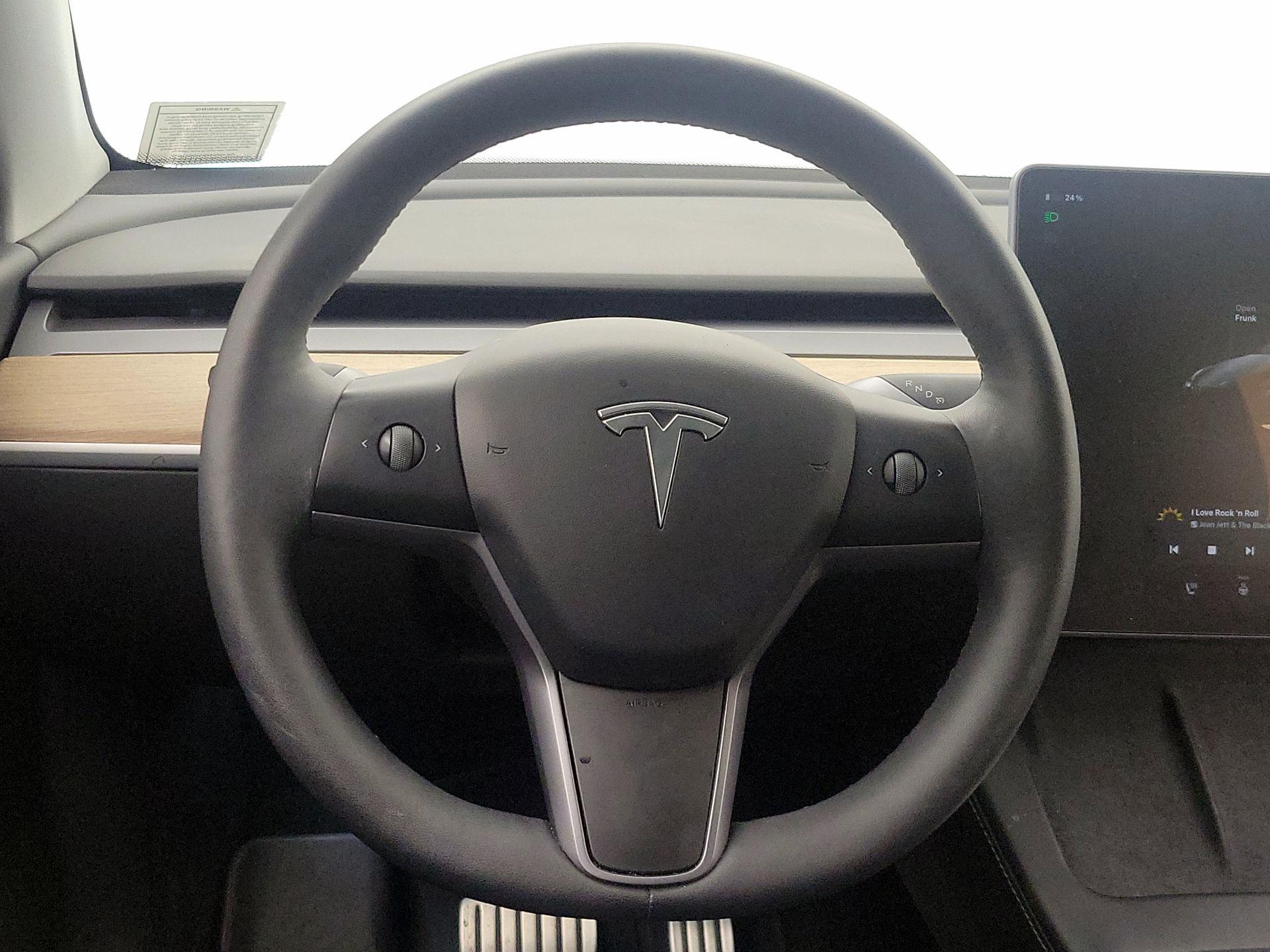 Thumbnail: 2022 Tesla Model Y - 10