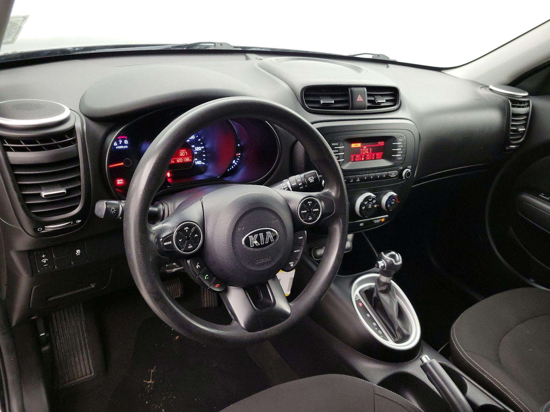 Thumbnail: 2015 Kia Soul - 9