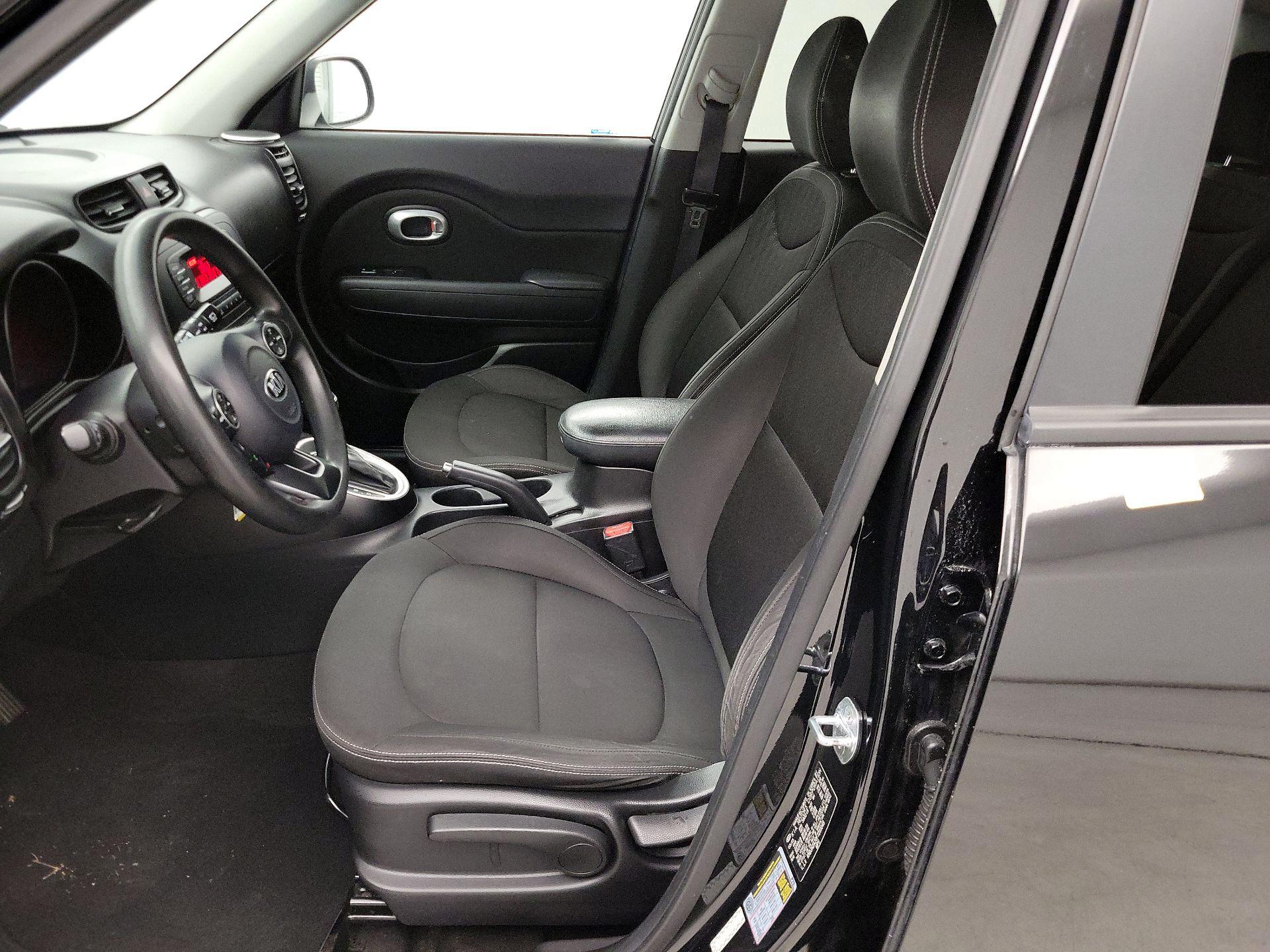 Thumbnail: 2015 Kia Soul - 11