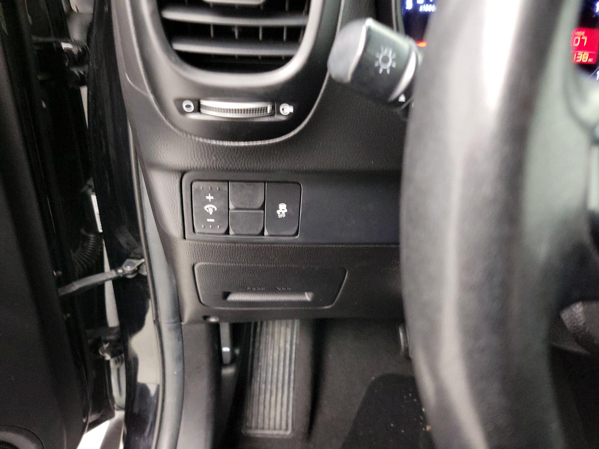 Thumbnail: 2015 Kia Soul - 13