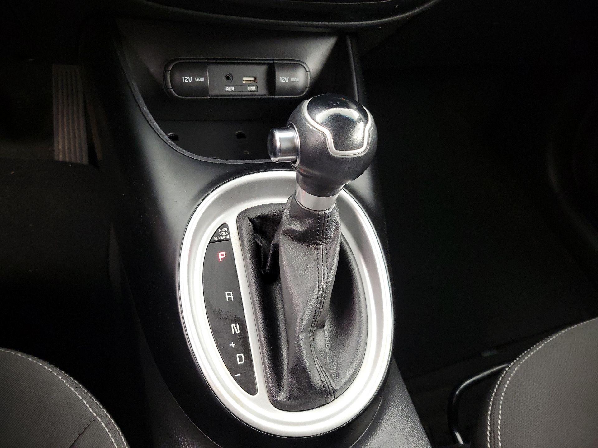 Thumbnail: 2015 Kia Soul - 16