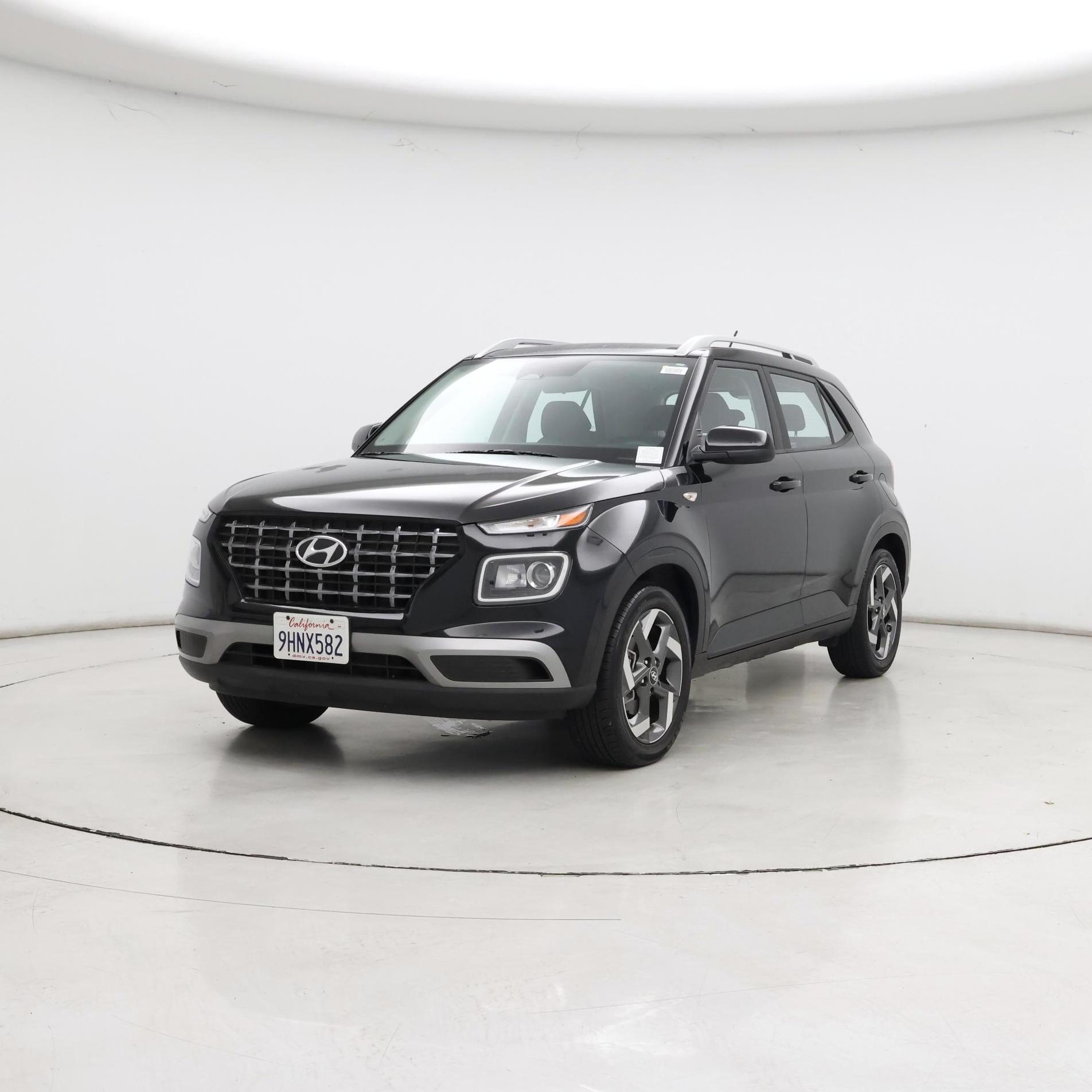 Thumbnail: 2023 Hyundai Venue - 4