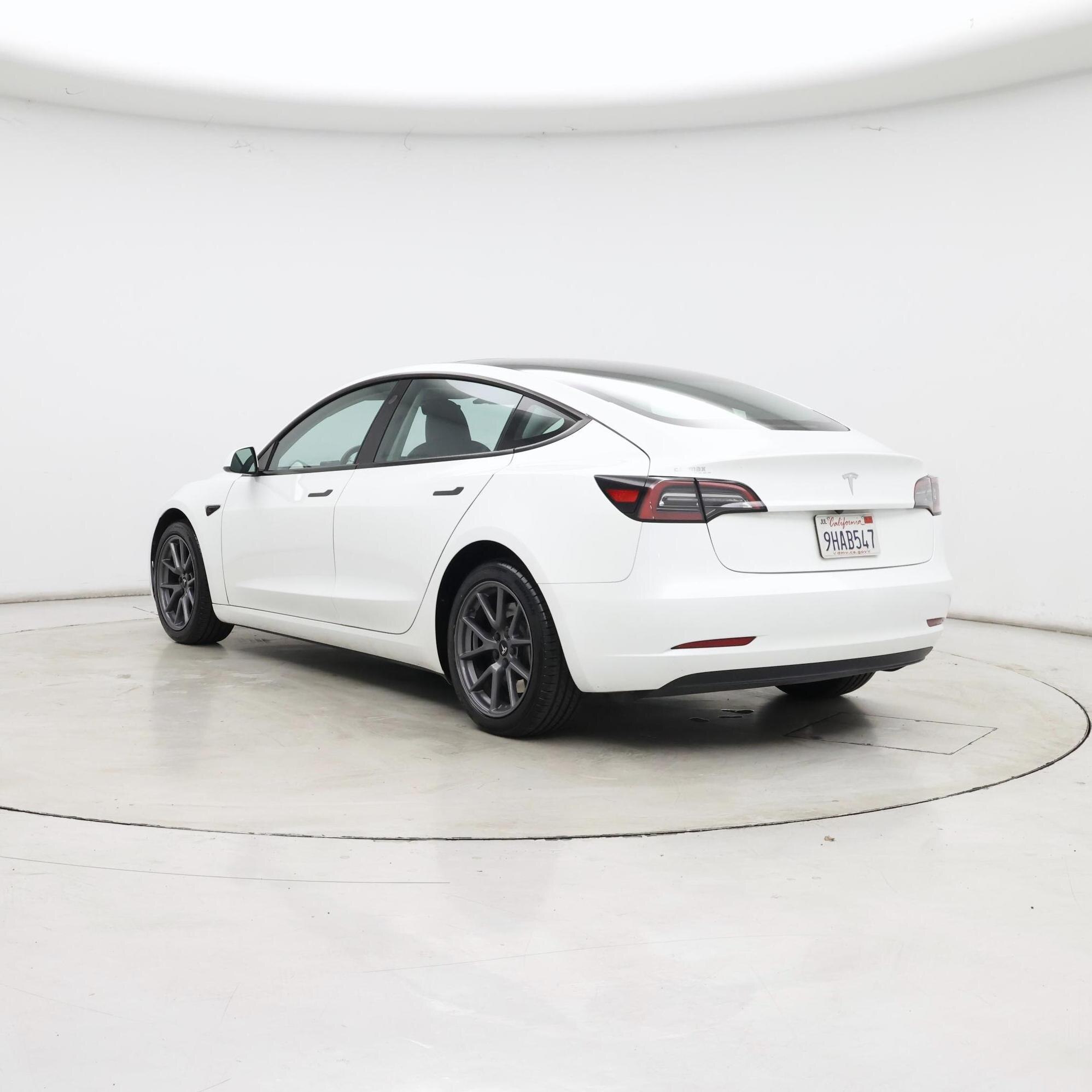Thumbnail: 2023 Tesla Model 3 - 2
