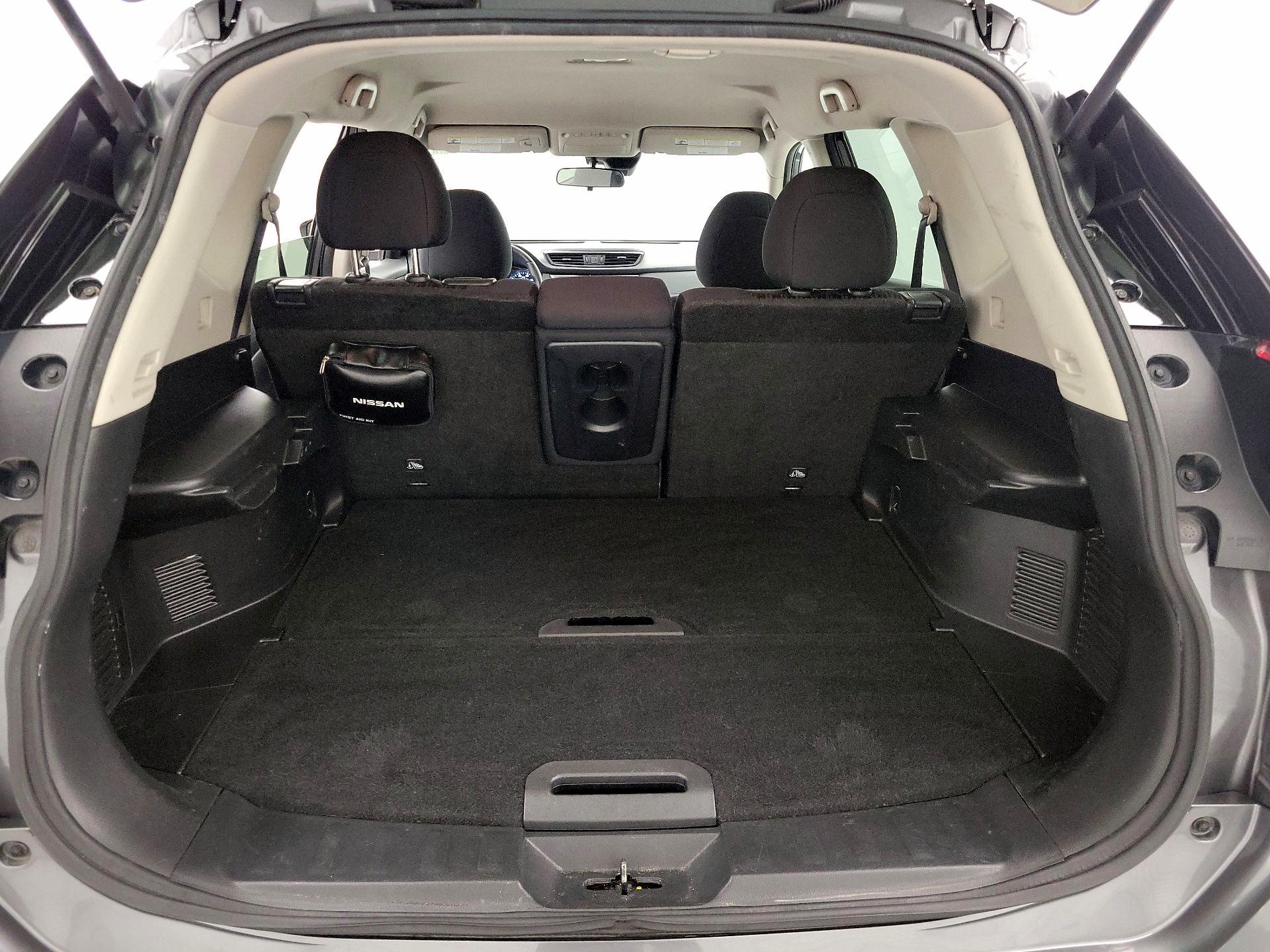 Thumbnail: 2019 Nissan Rogue - 20