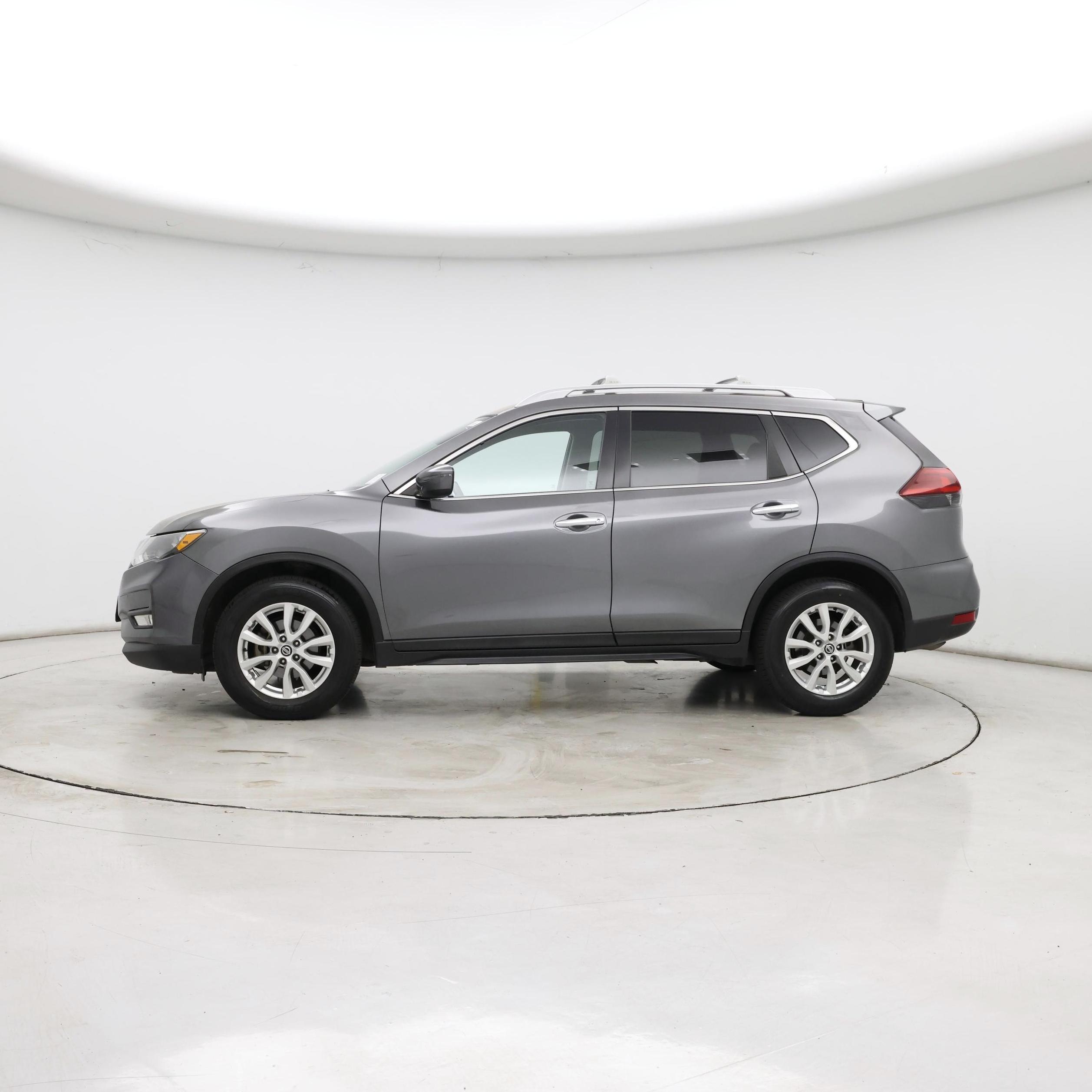 Thumbnail: 2019 Nissan Rogue - 3