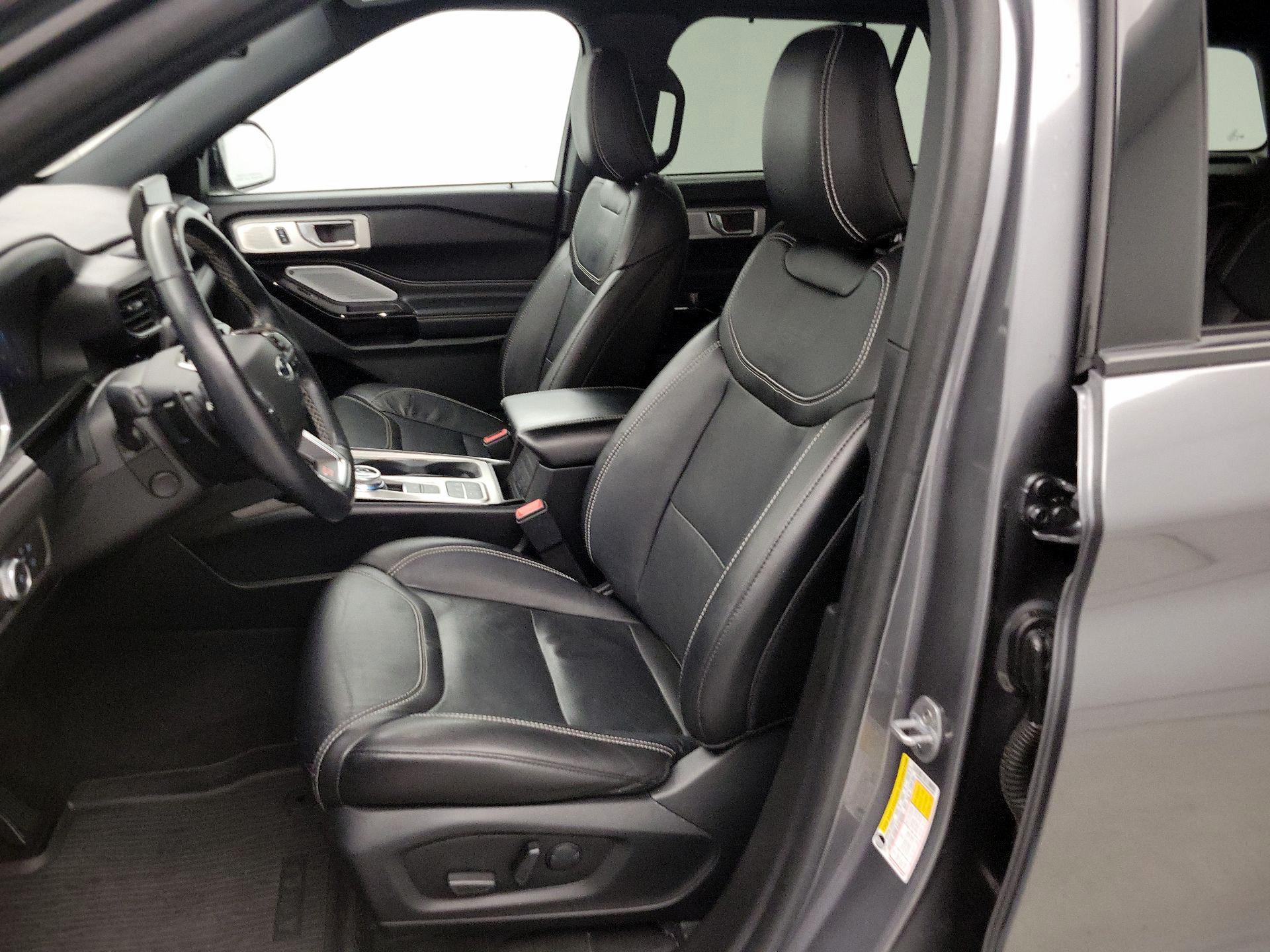 Thumbnail: 2022 Ford Explorer - 11