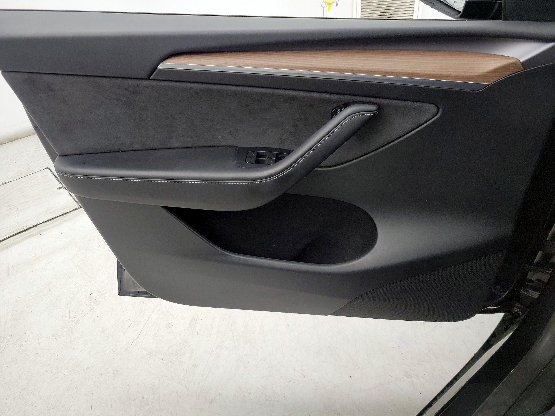 Thumbnail: 2024 Tesla Model Y - 12