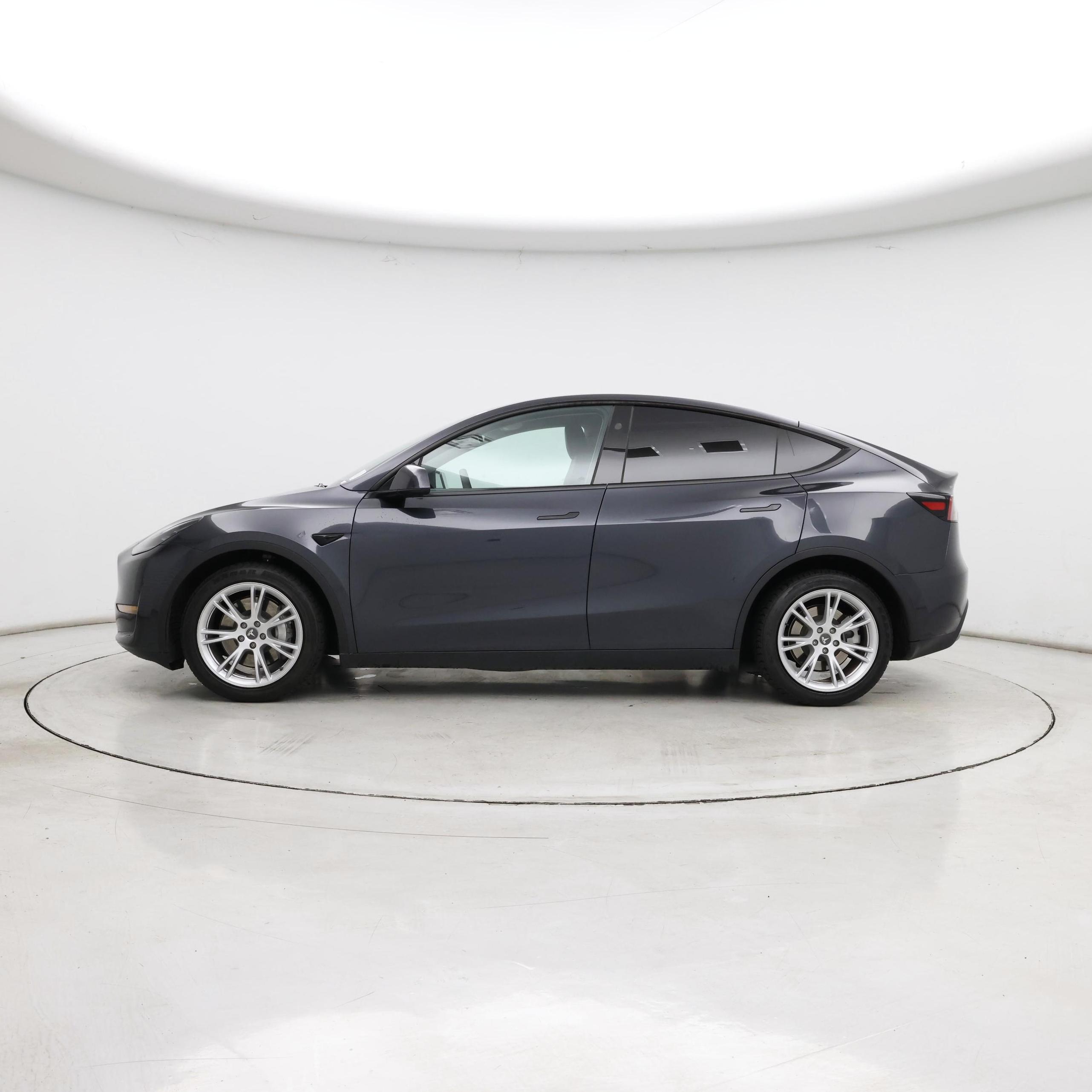 Thumbnail: 2024 Tesla Model Y - 3