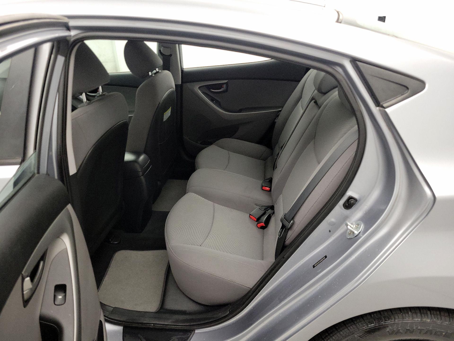 Thumbnail: 2016 Hyundai Elantra - 18
