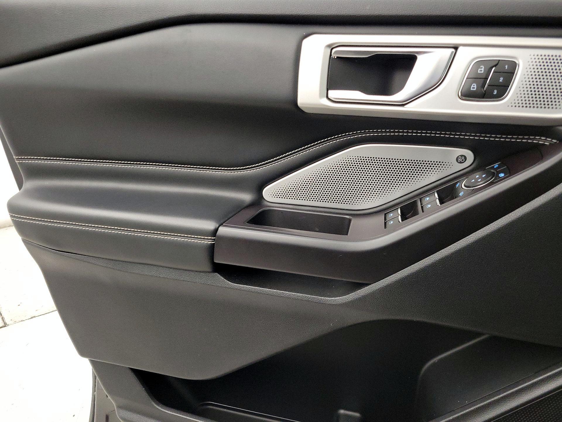 Thumbnail: 2020 Ford Explorer - 12
