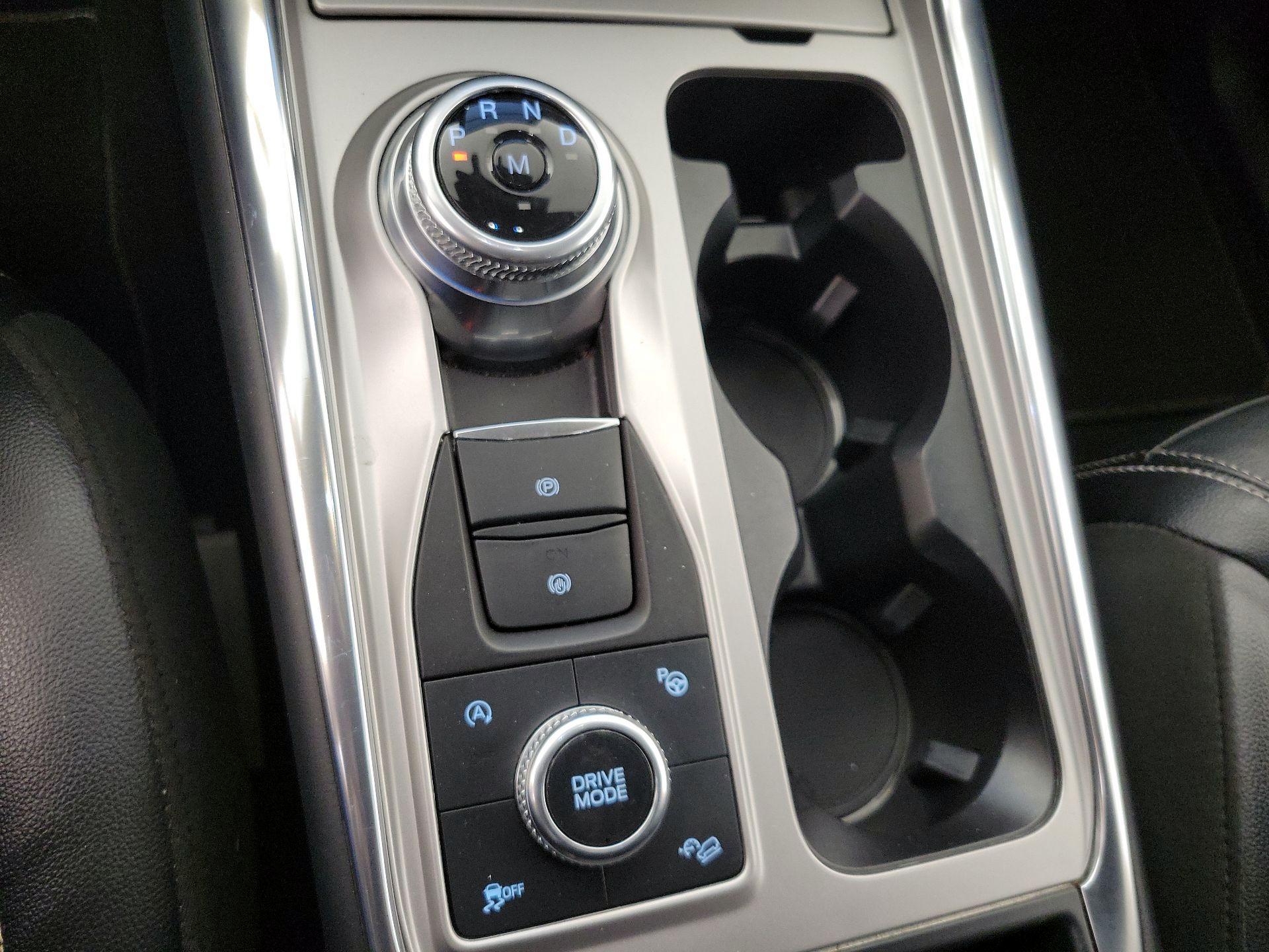 Thumbnail: 2020 Ford Explorer - 18