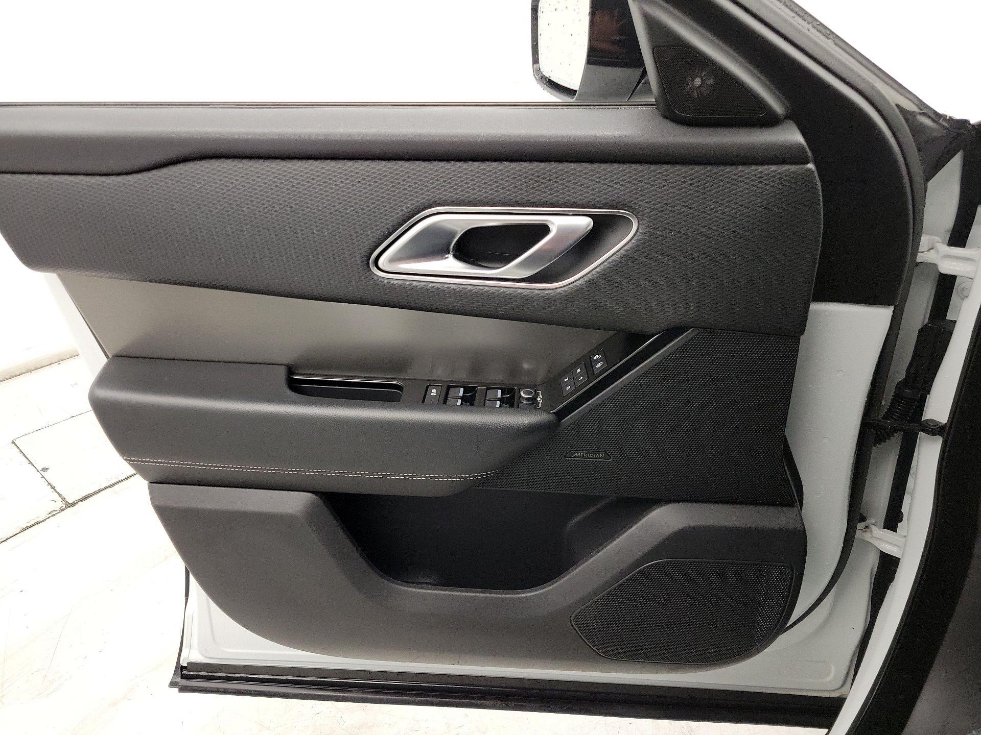 Thumbnail: 2019 Land Rover Range Rover Velar - 12