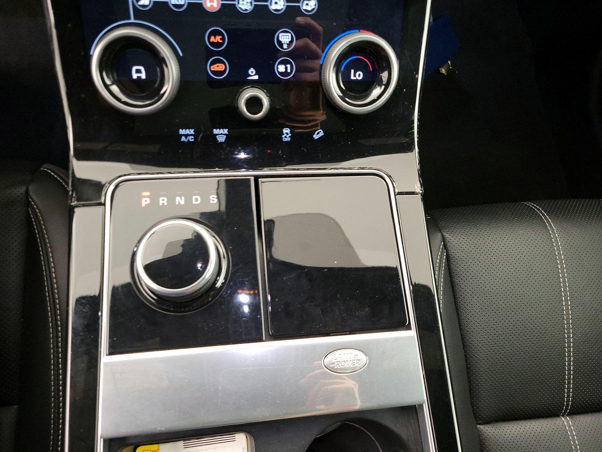 Thumbnail: 2019 Land Rover Range Rover Velar - 17