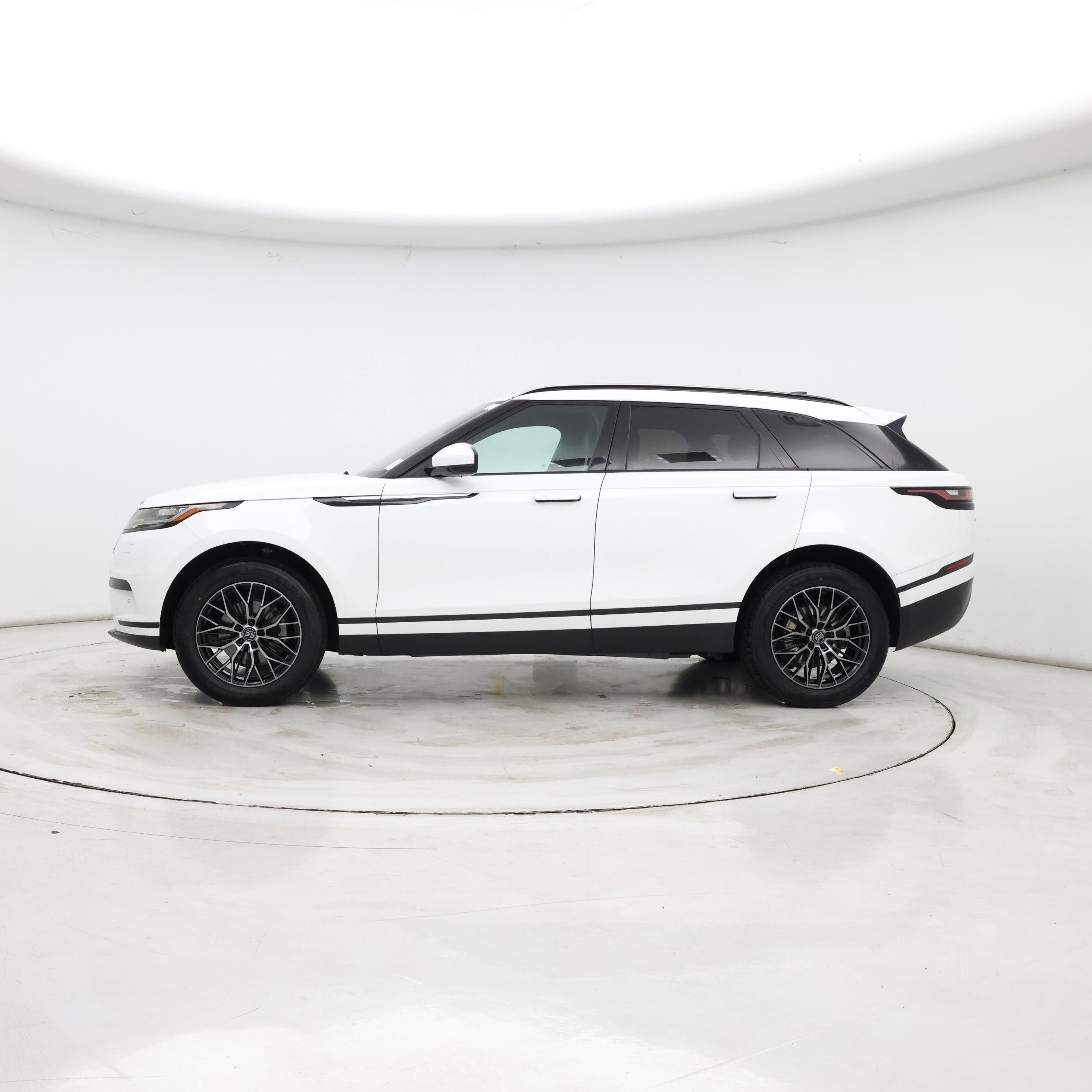 Thumbnail: 2019 Land Rover Range Rover Velar - 3