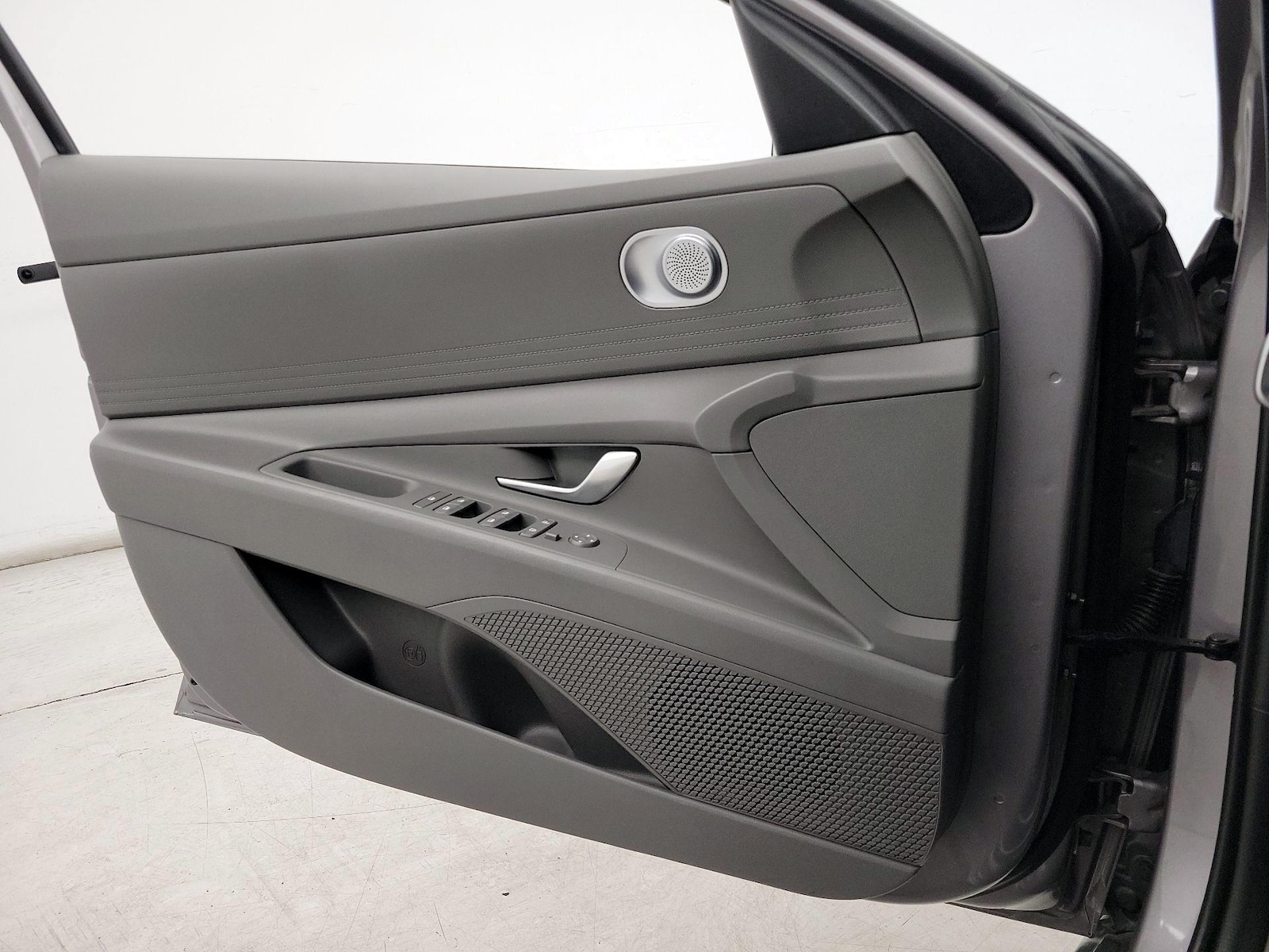 2024 Hyundai Elantra SEL - Photo 13