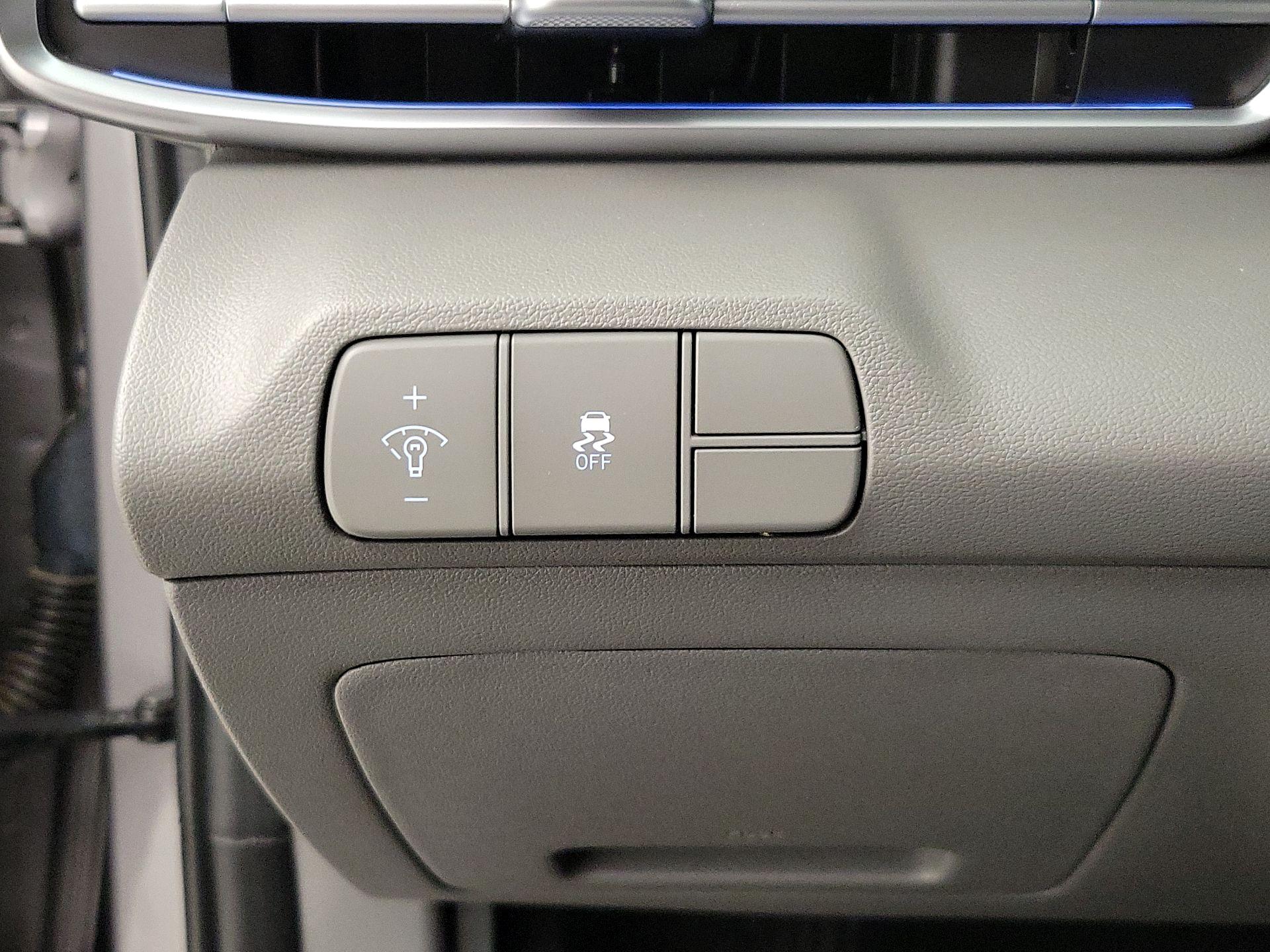 Thumbnail: 2024 Hyundai Elantra - 13