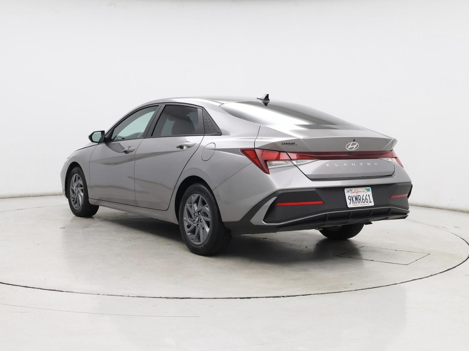 2024 Hyundai Elantra SEL - Photo 3