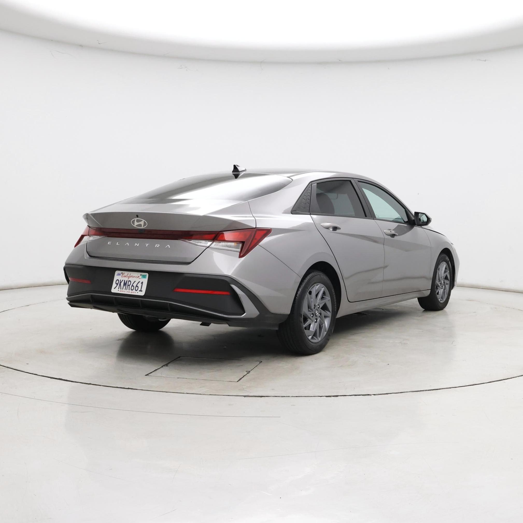 Thumbnail: 2024 Hyundai Elantra - 8