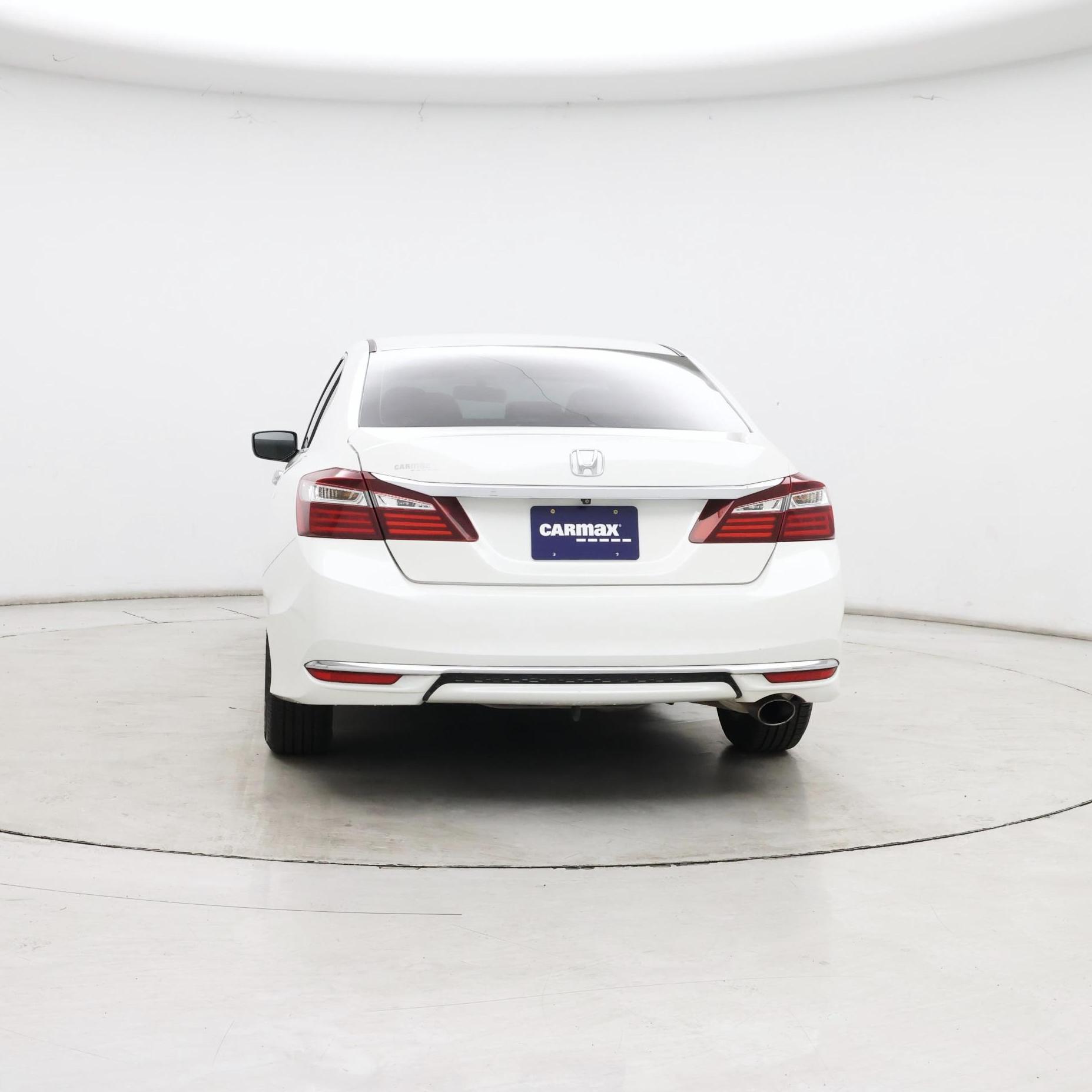 Thumbnail: 2017 Honda Accord - 6
