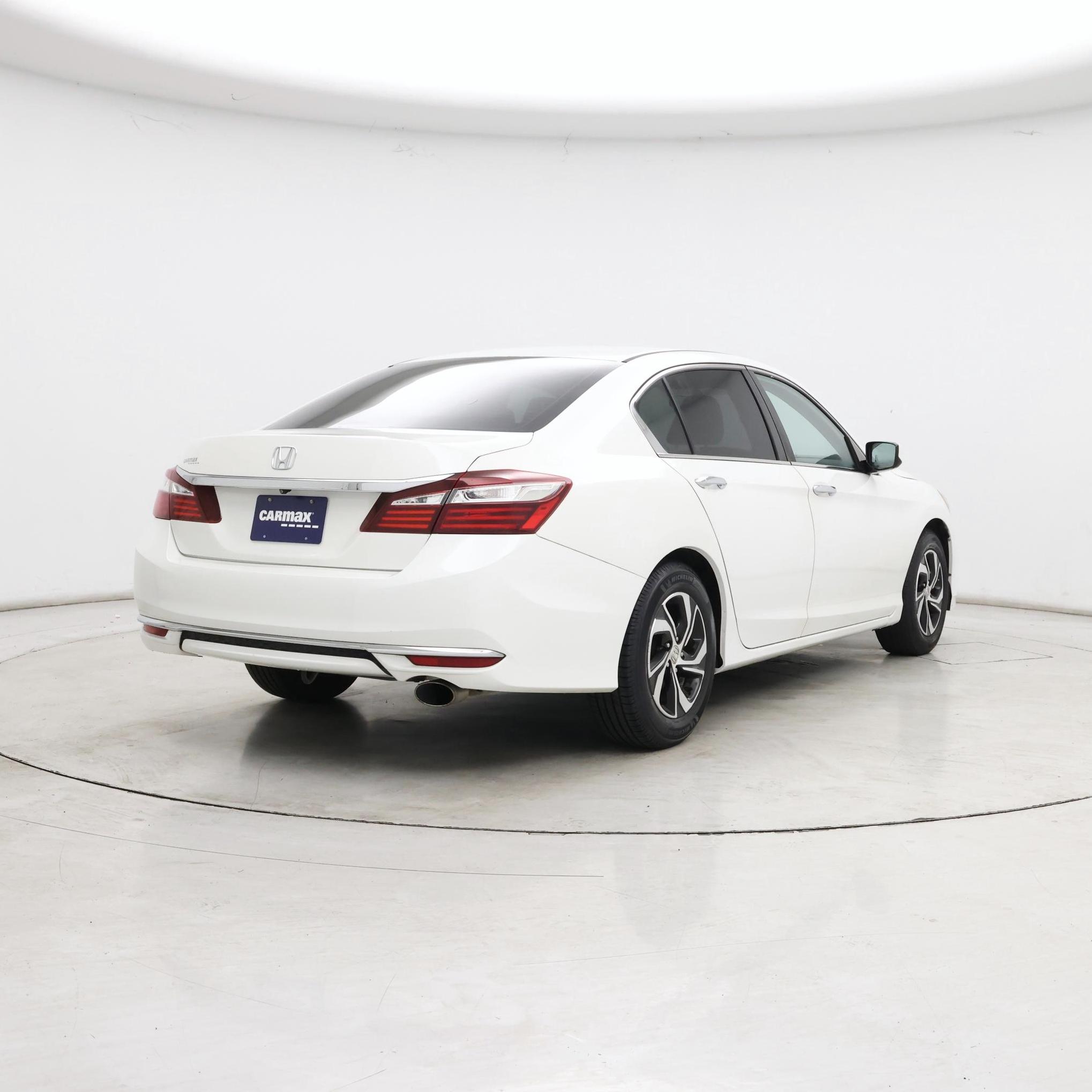Thumbnail: 2017 Honda Accord - 8