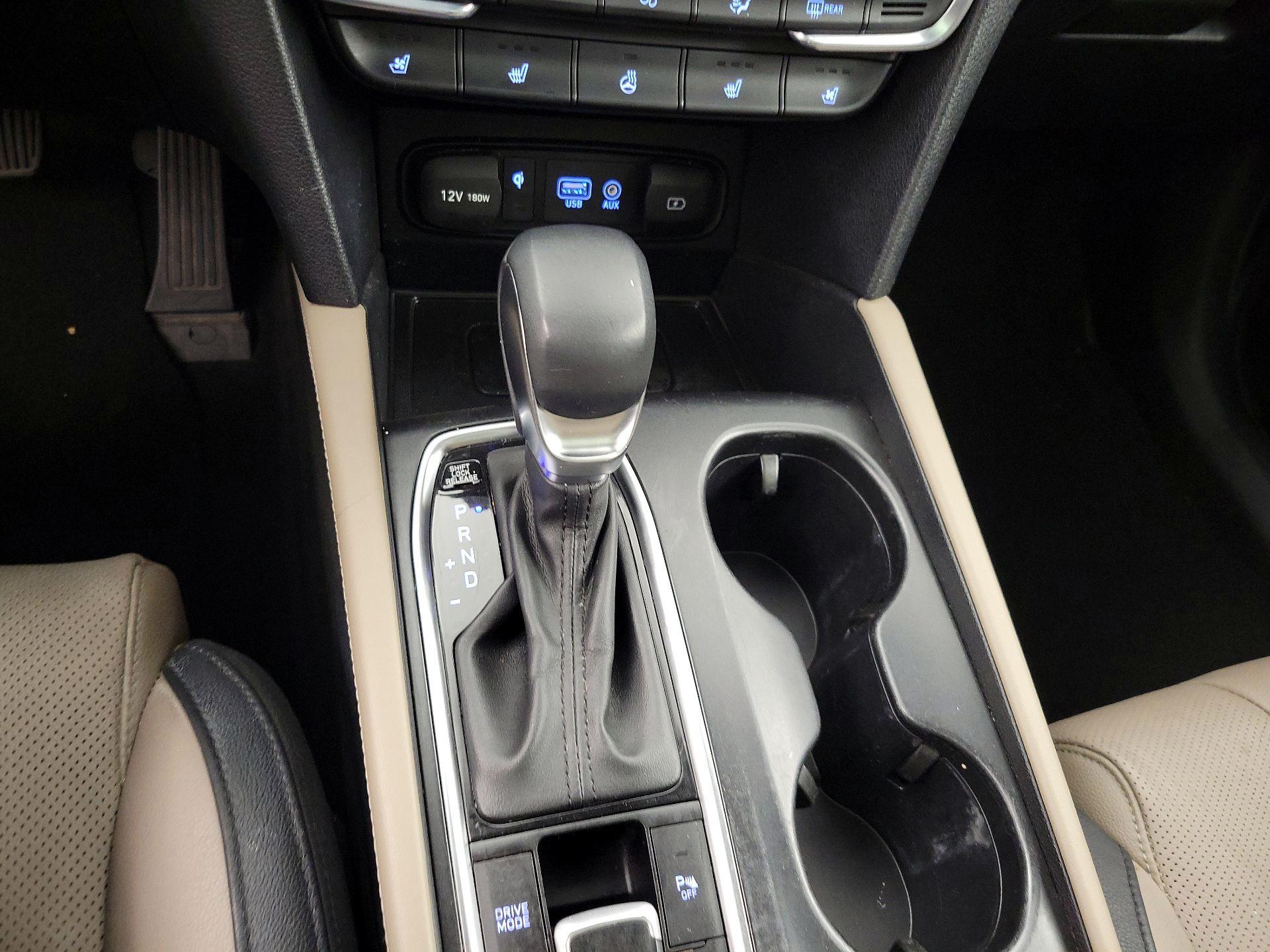 Thumbnail: 2019 Hyundai Santa Fe - 17
