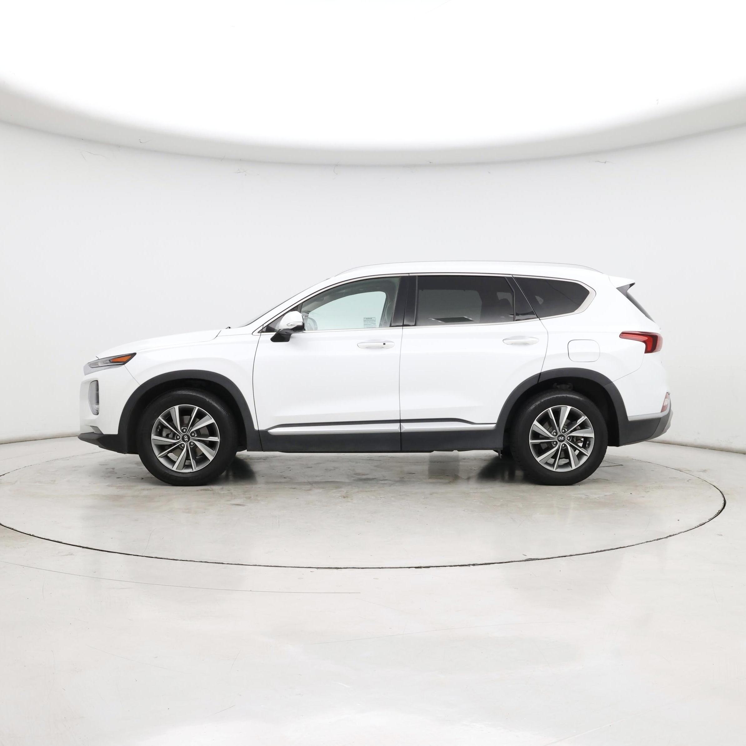 Thumbnail: 2019 Hyundai Santa Fe - 3